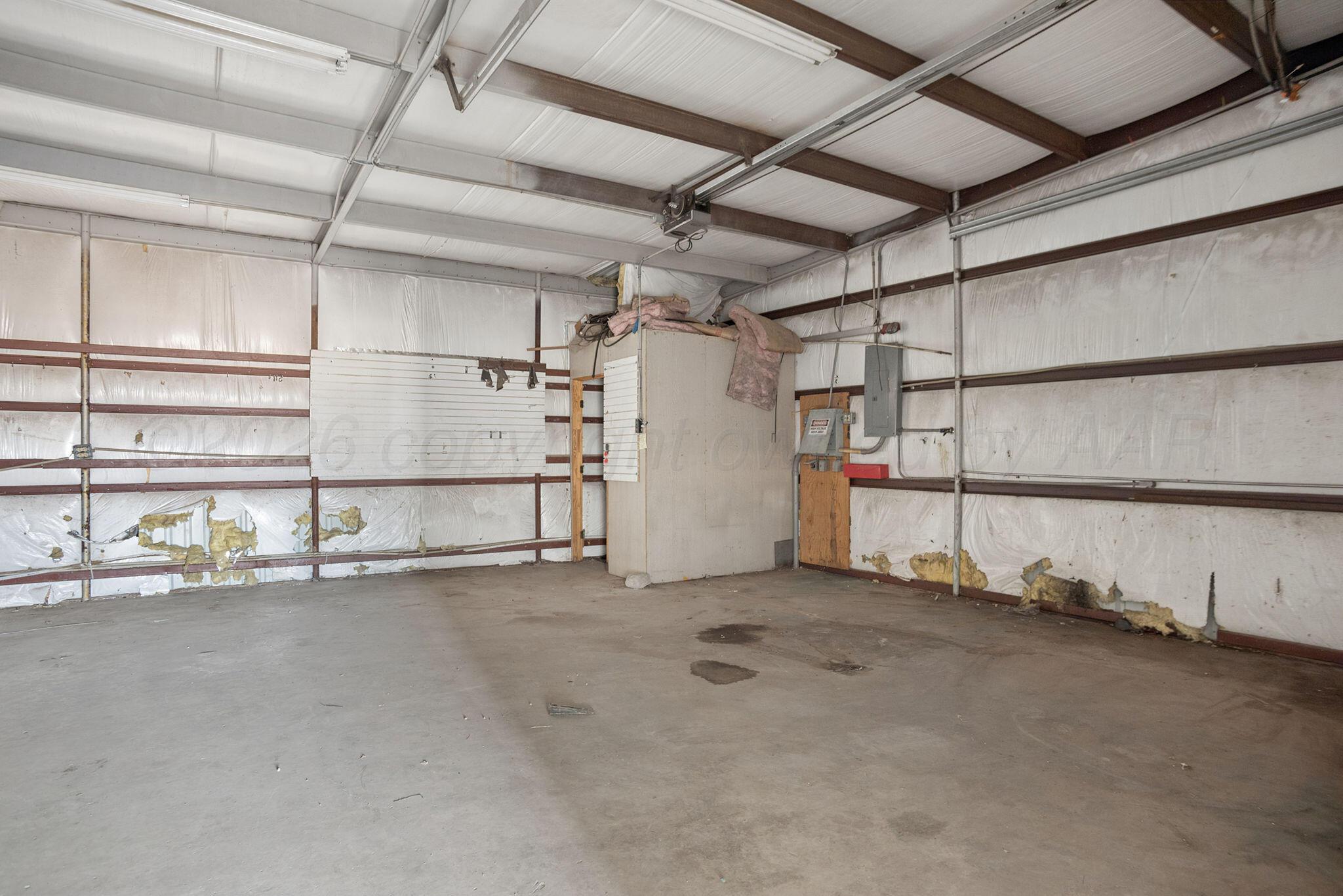 525 E Broadway Street Property Photo 14