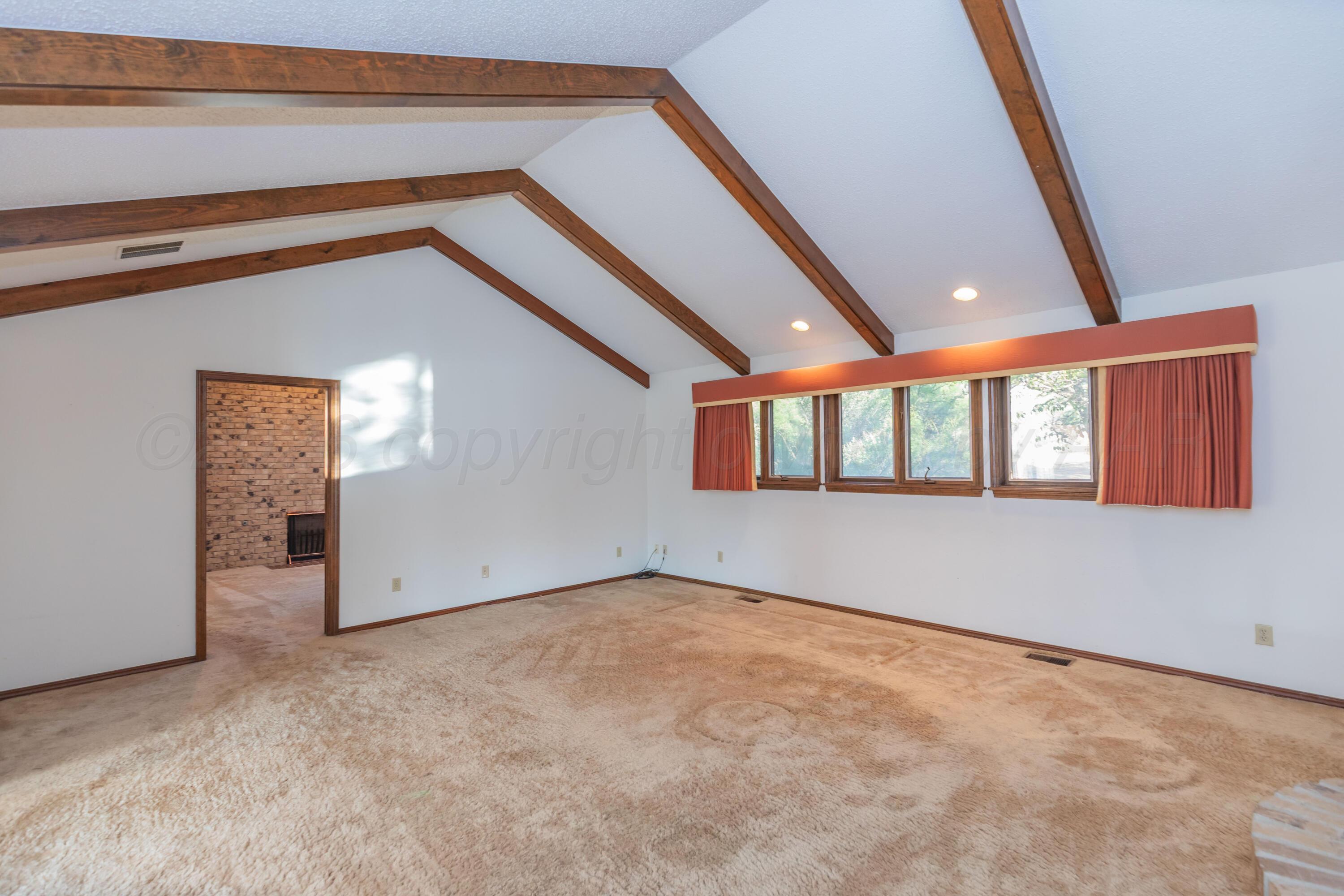 2 Lancaster Road Property Photo 27