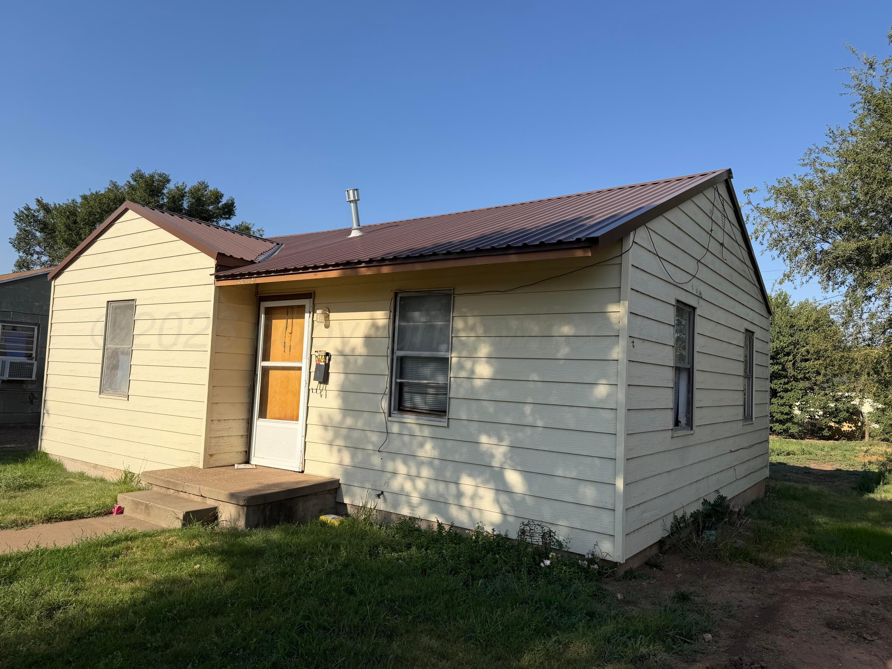 1619 N Manhattan Street Property Photo 3