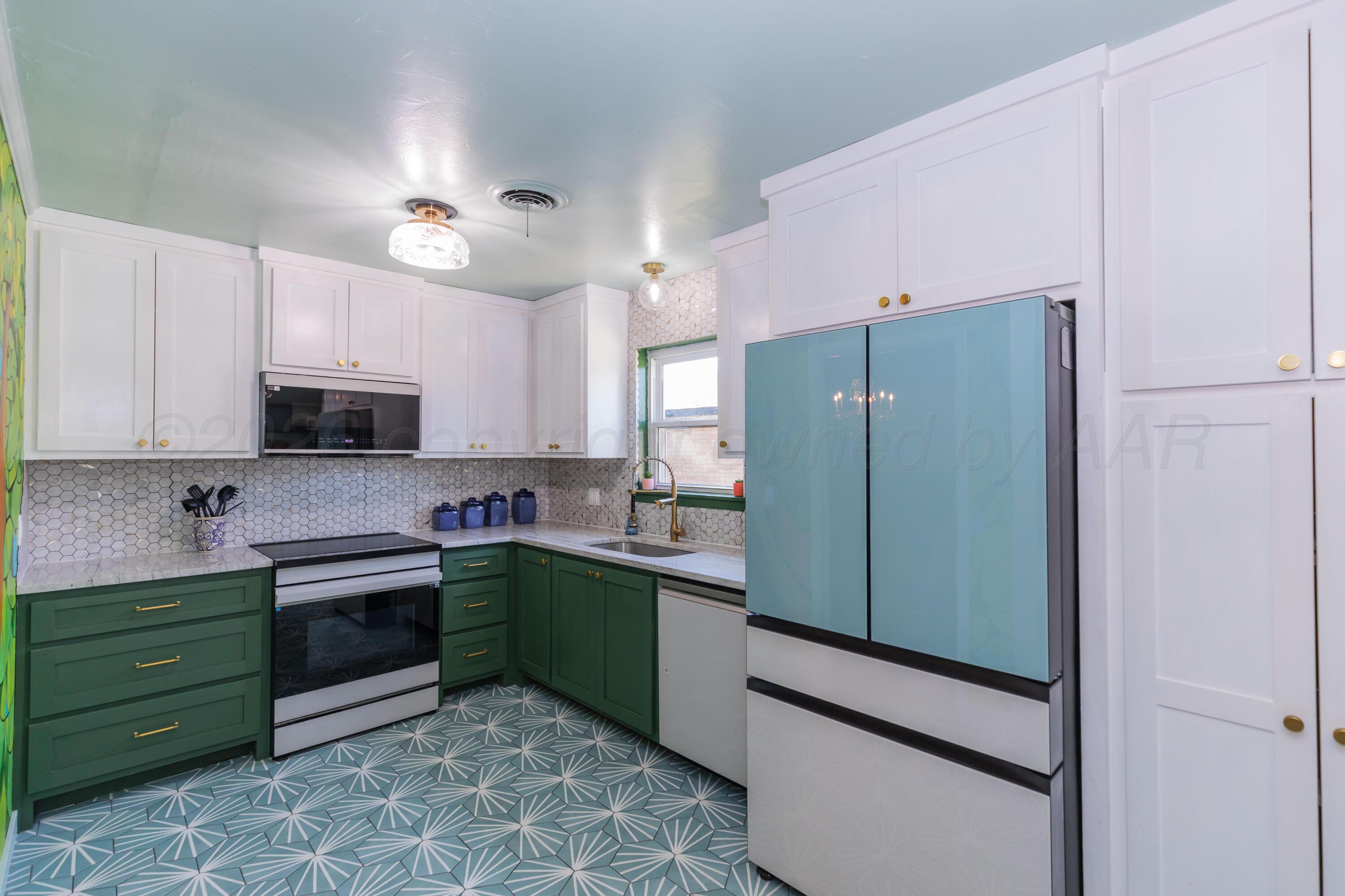3714 Kingston Road Property Photo 6