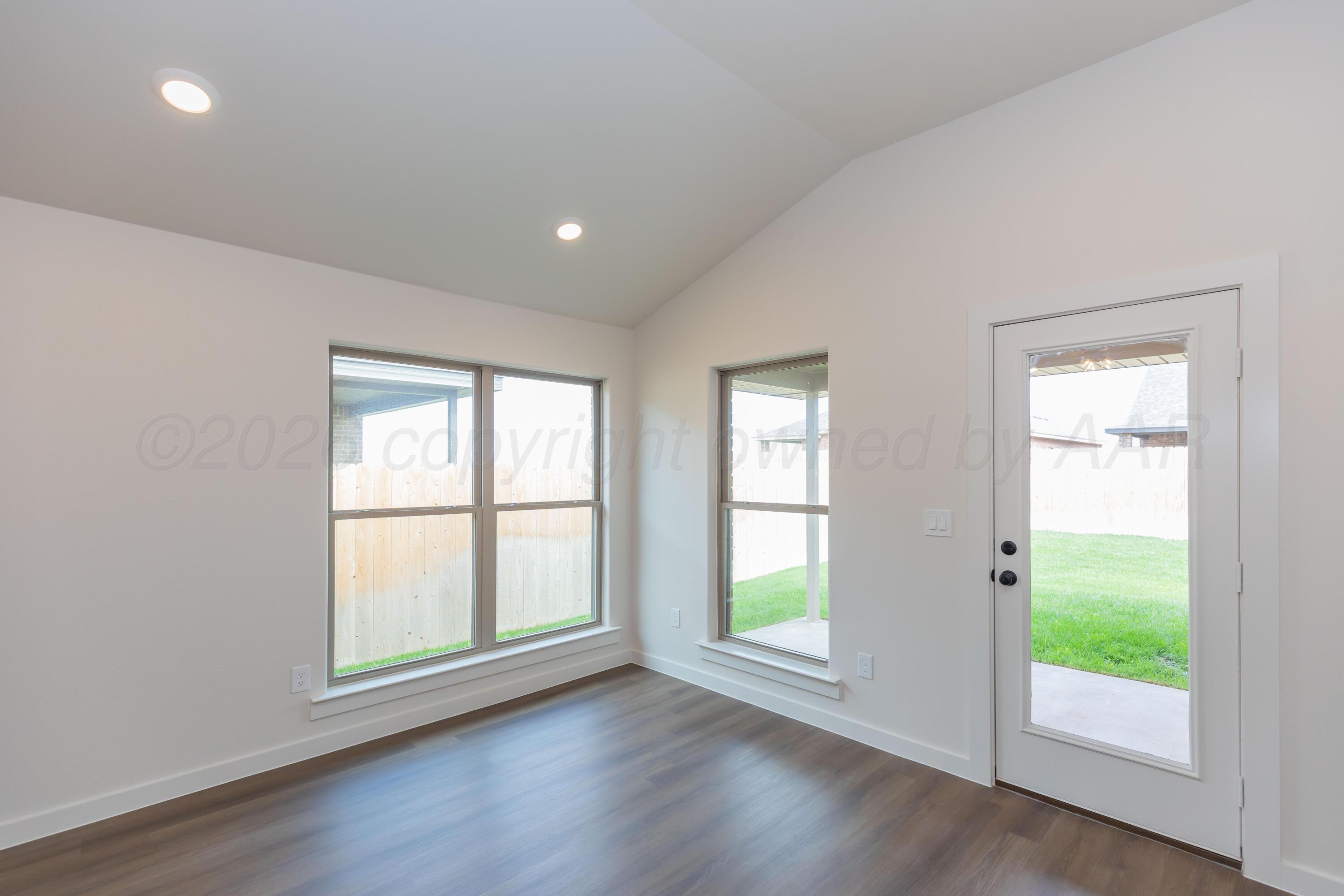 4406 Houlette Street Property Photo 8