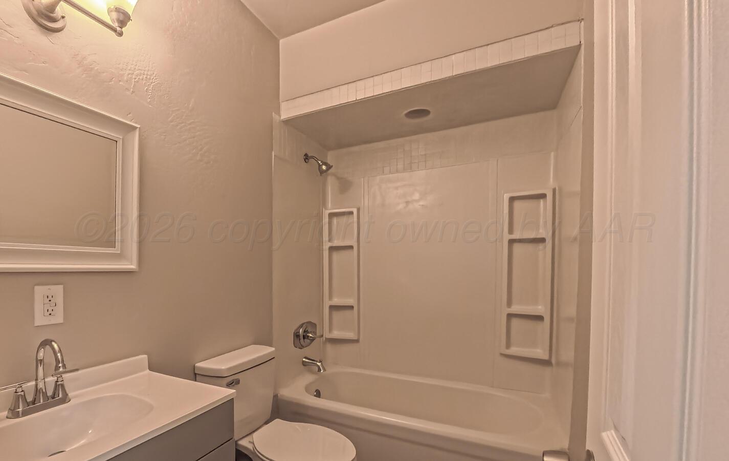 1316 Withers Avenue Property Photo 16
