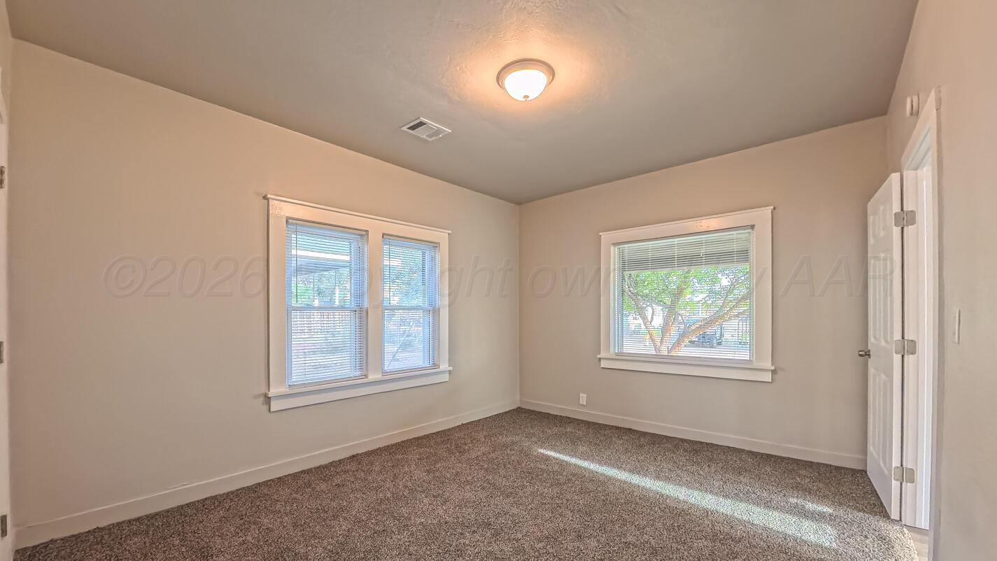 1316 Withers Avenue Property Photo 17