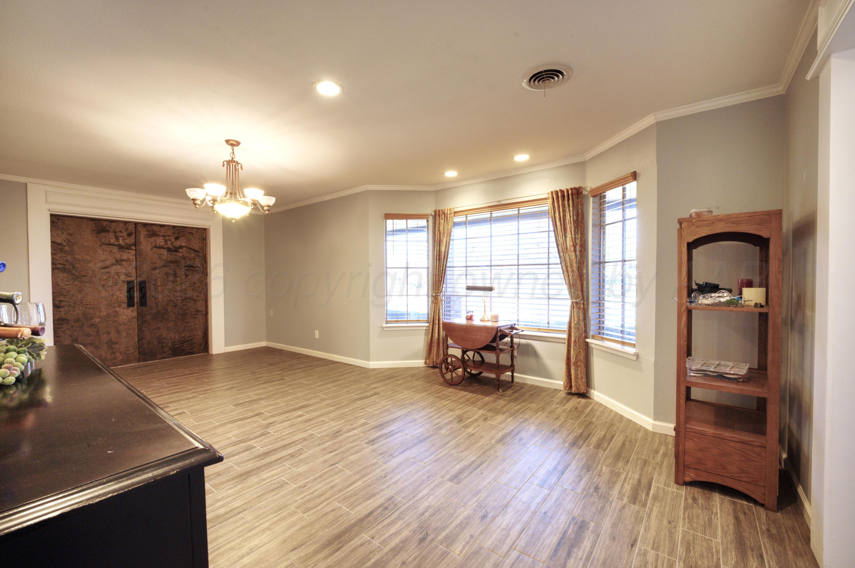 3700 Huntington Drive Property Photo 16