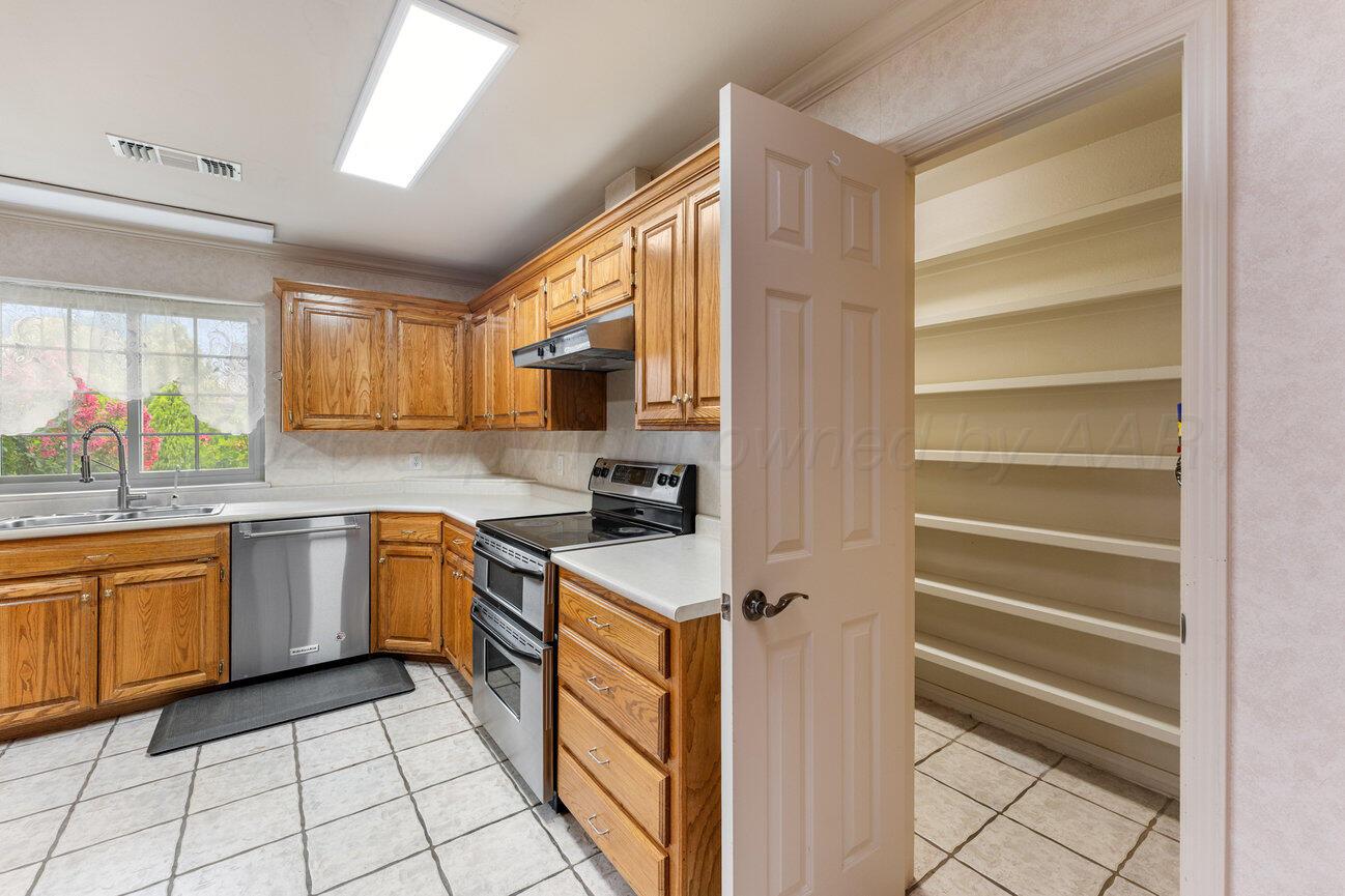 1800 Jacoda Avenue Property Photo 21