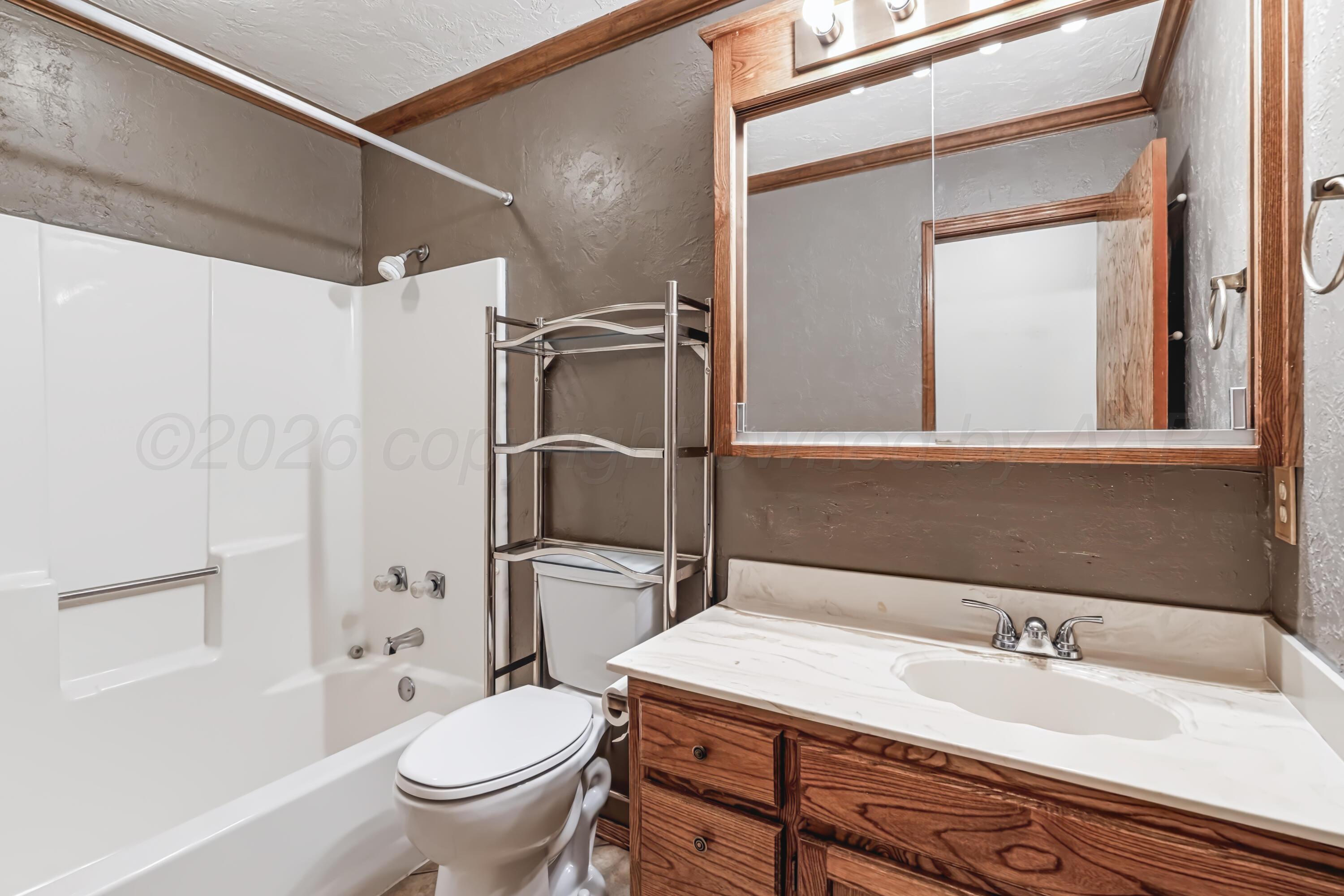 6101 Ridgewood Drive Property Photo 13