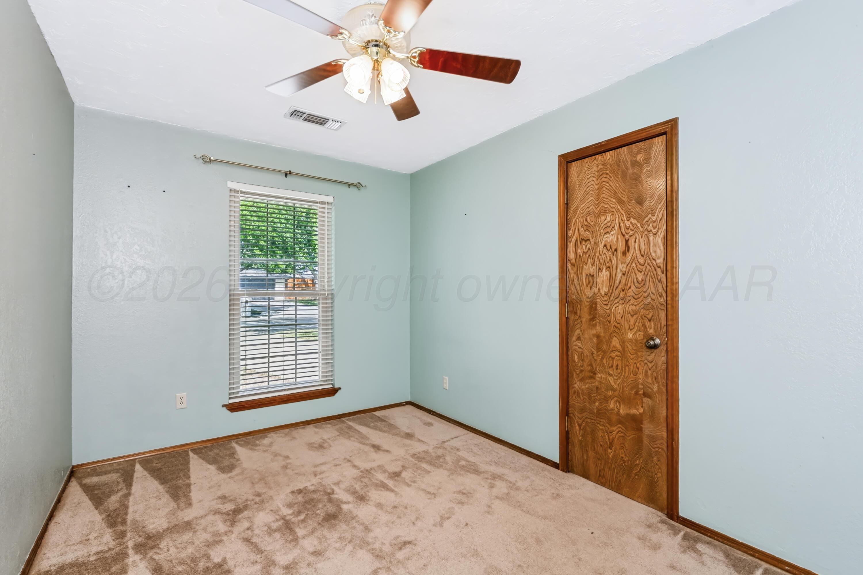 6101 Ridgewood Drive Property Photo 14
