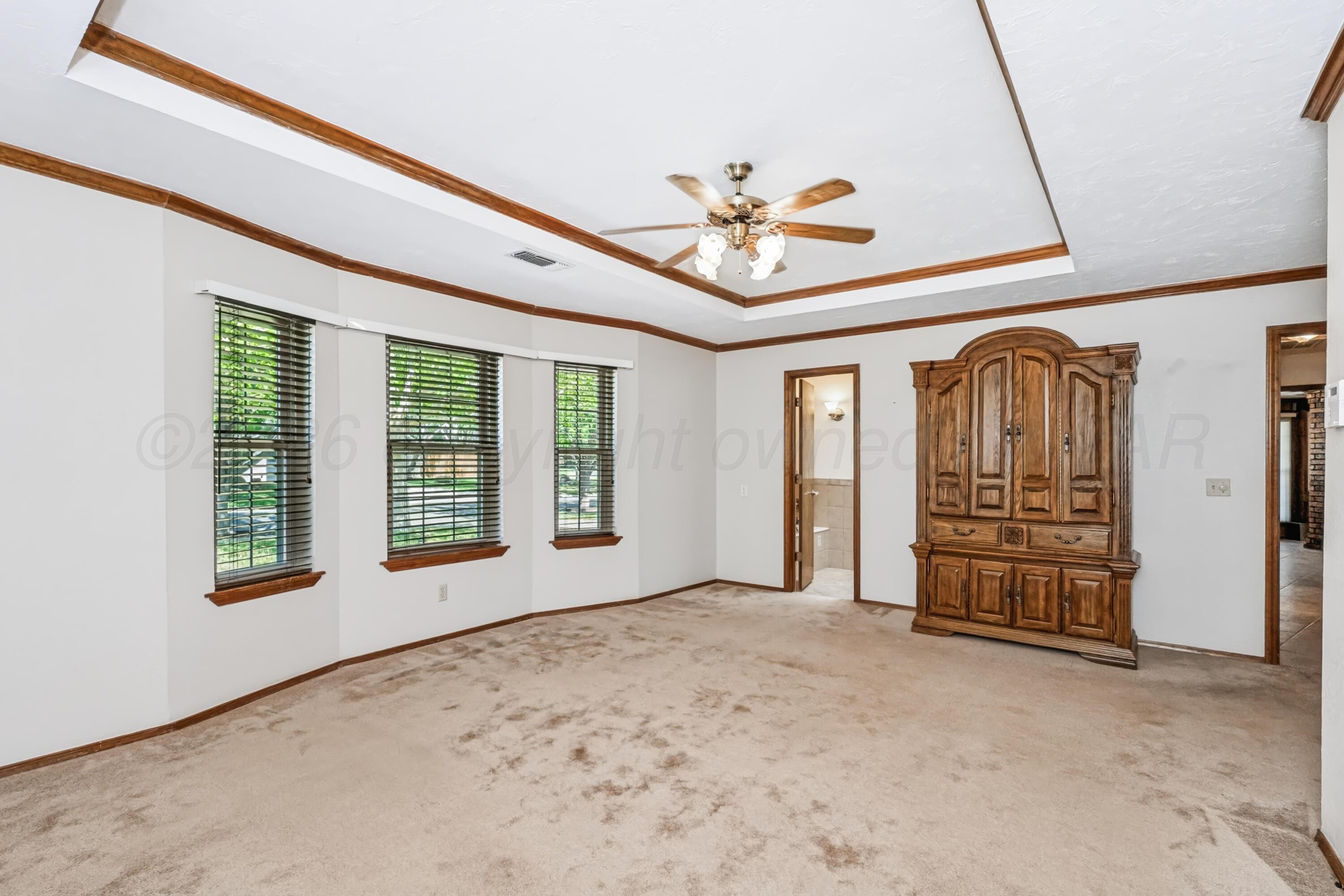 6101 Ridgewood Drive Property Photo 16
