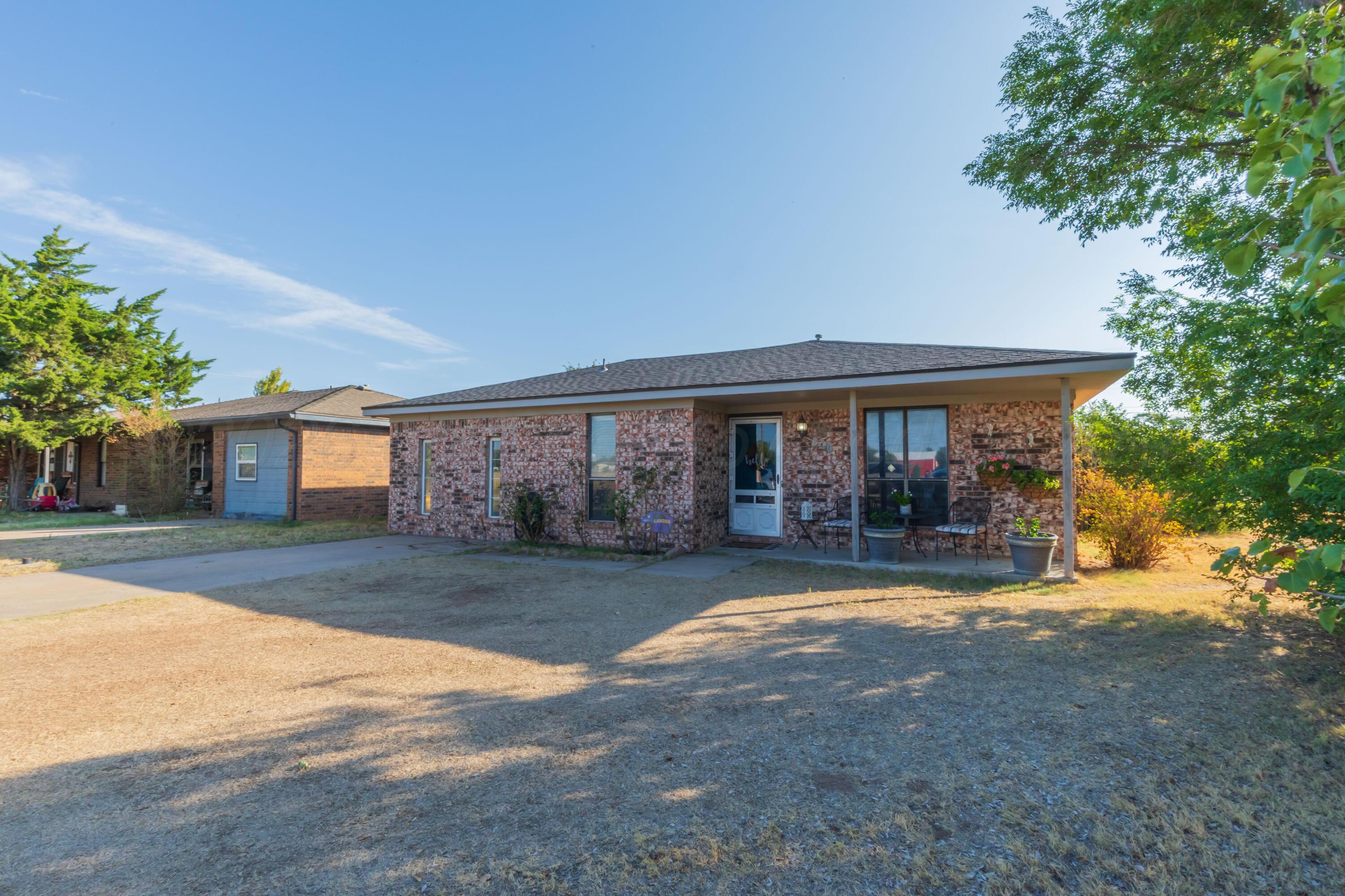500 Groom Avenue Property Photo 3