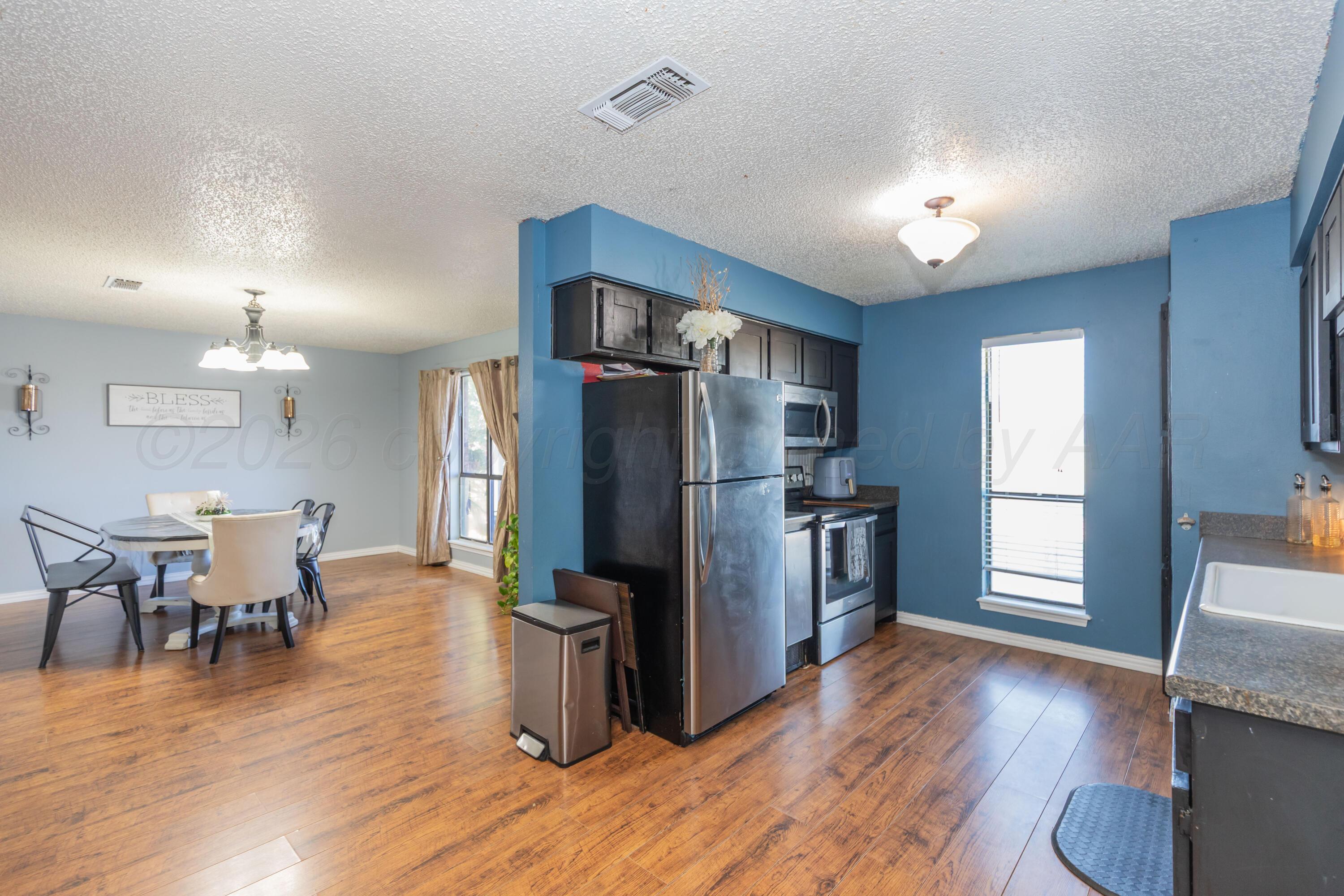 500 Groom Avenue Property Photo 10