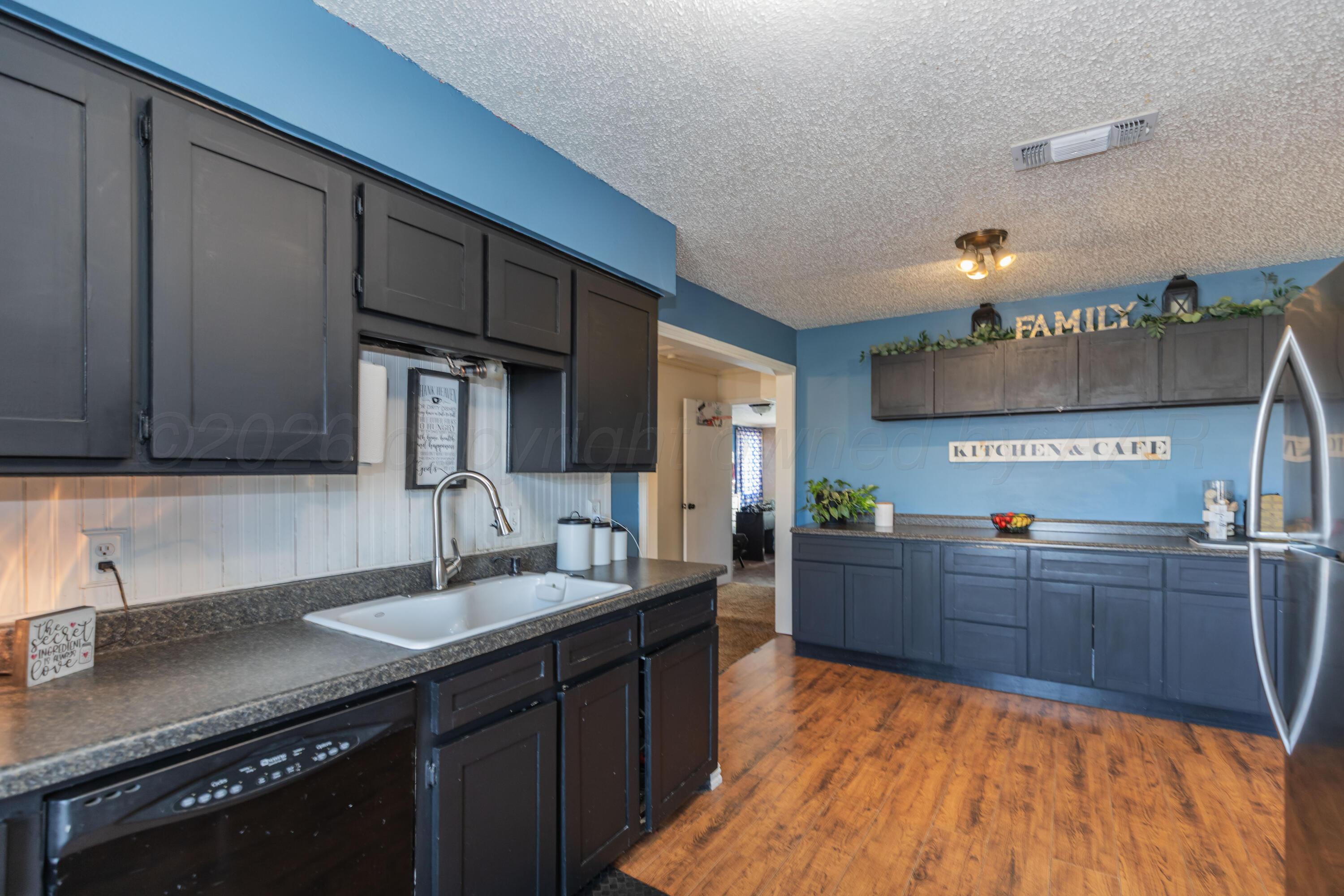 500 Groom Avenue Property Photo 13