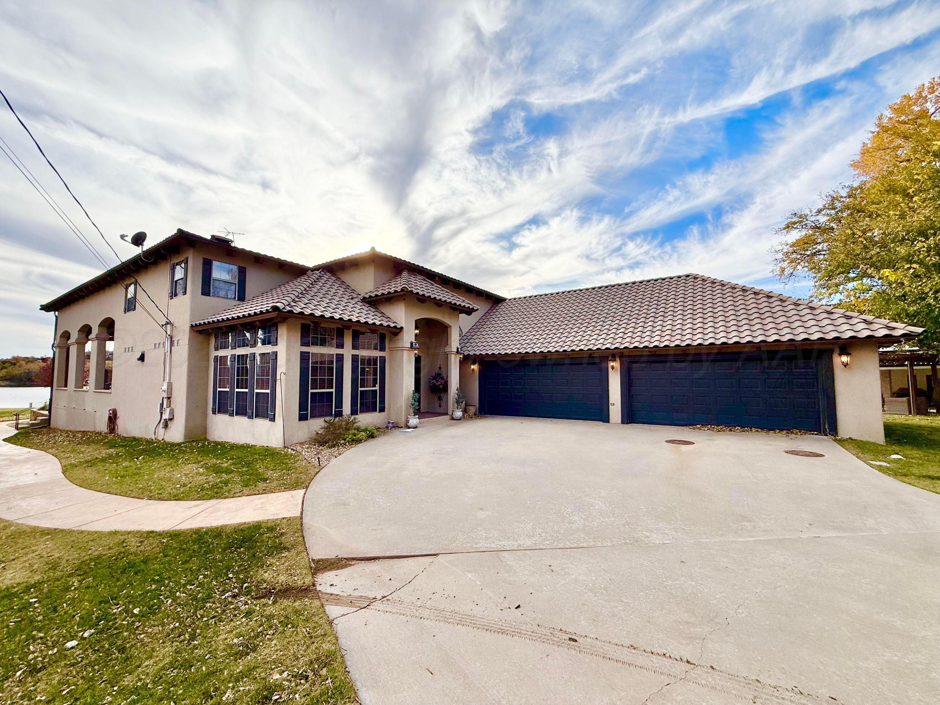516 N Shore Drive Property Photo 4