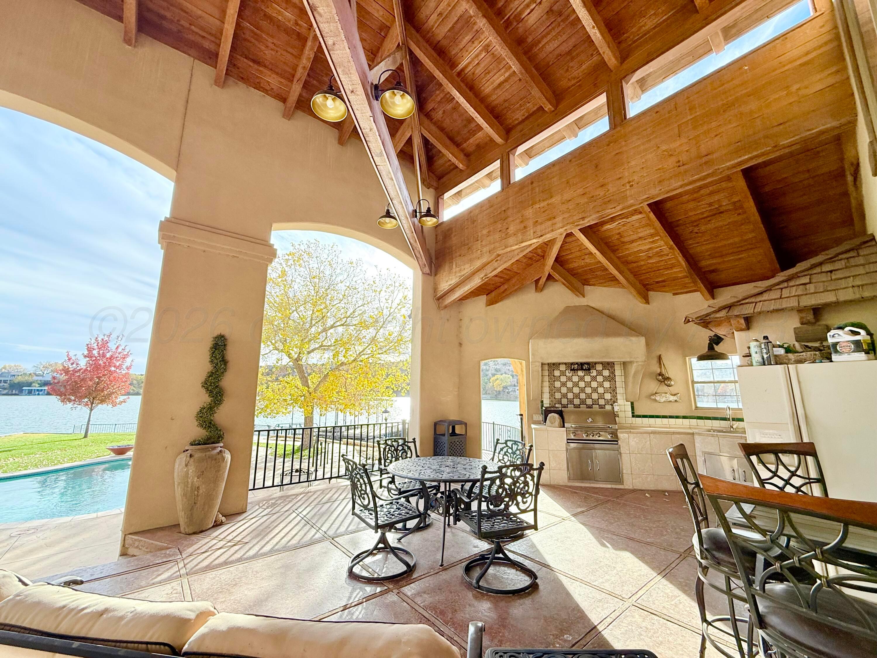516 N Shore Drive Property Photo 7