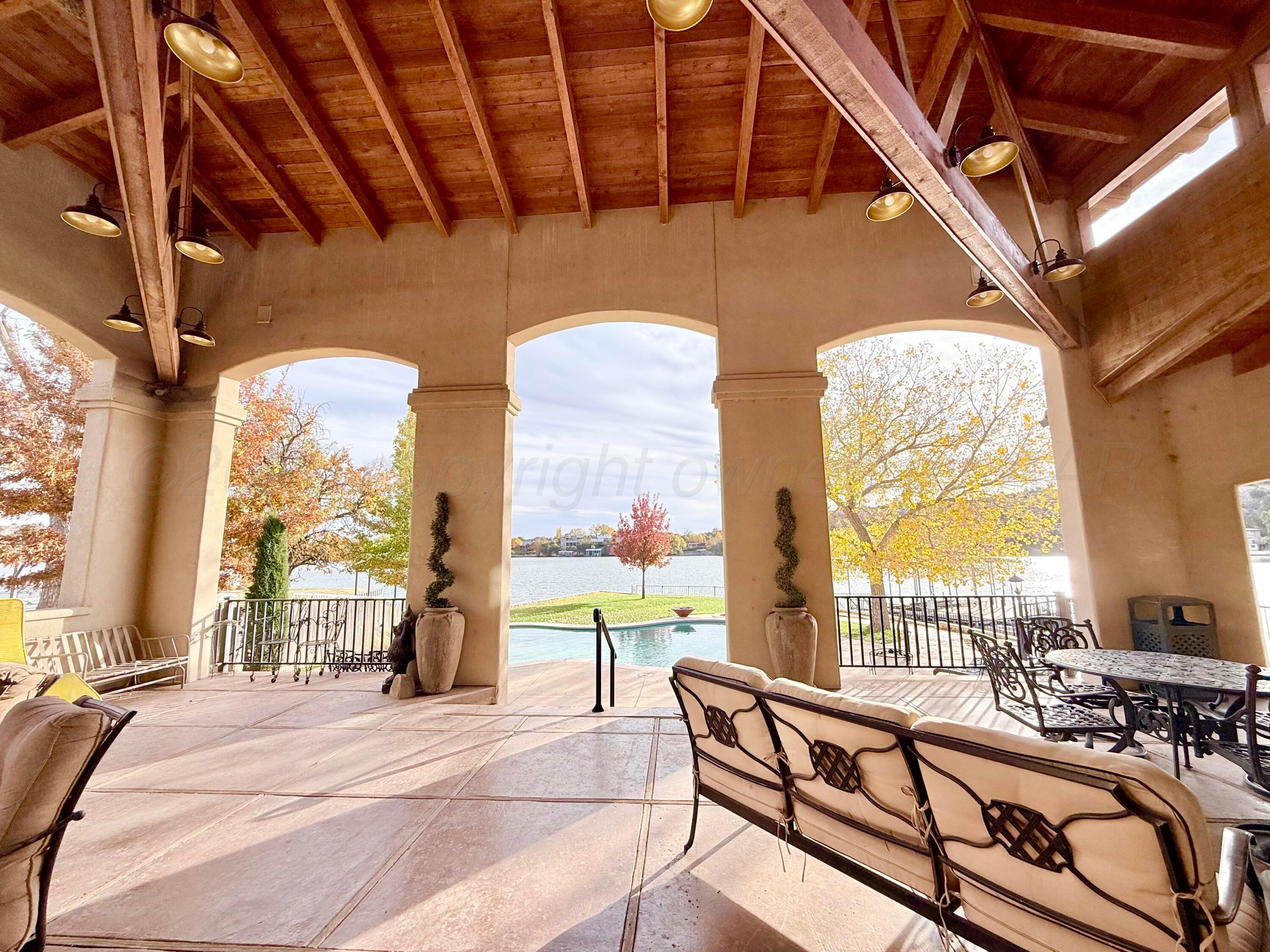 516 N Shore Drive Property Photo 8