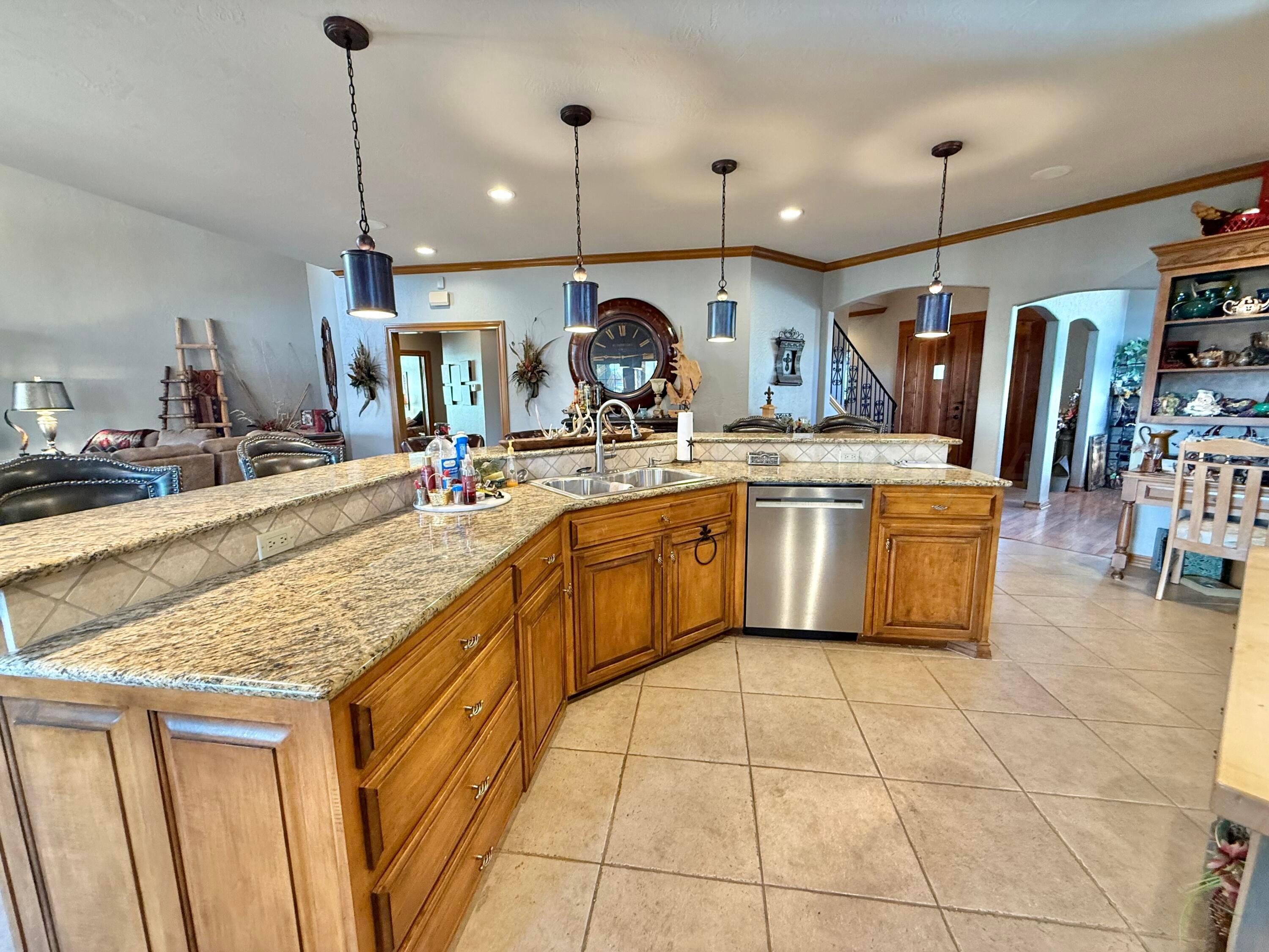 516 N Shore Drive Property Photo 41