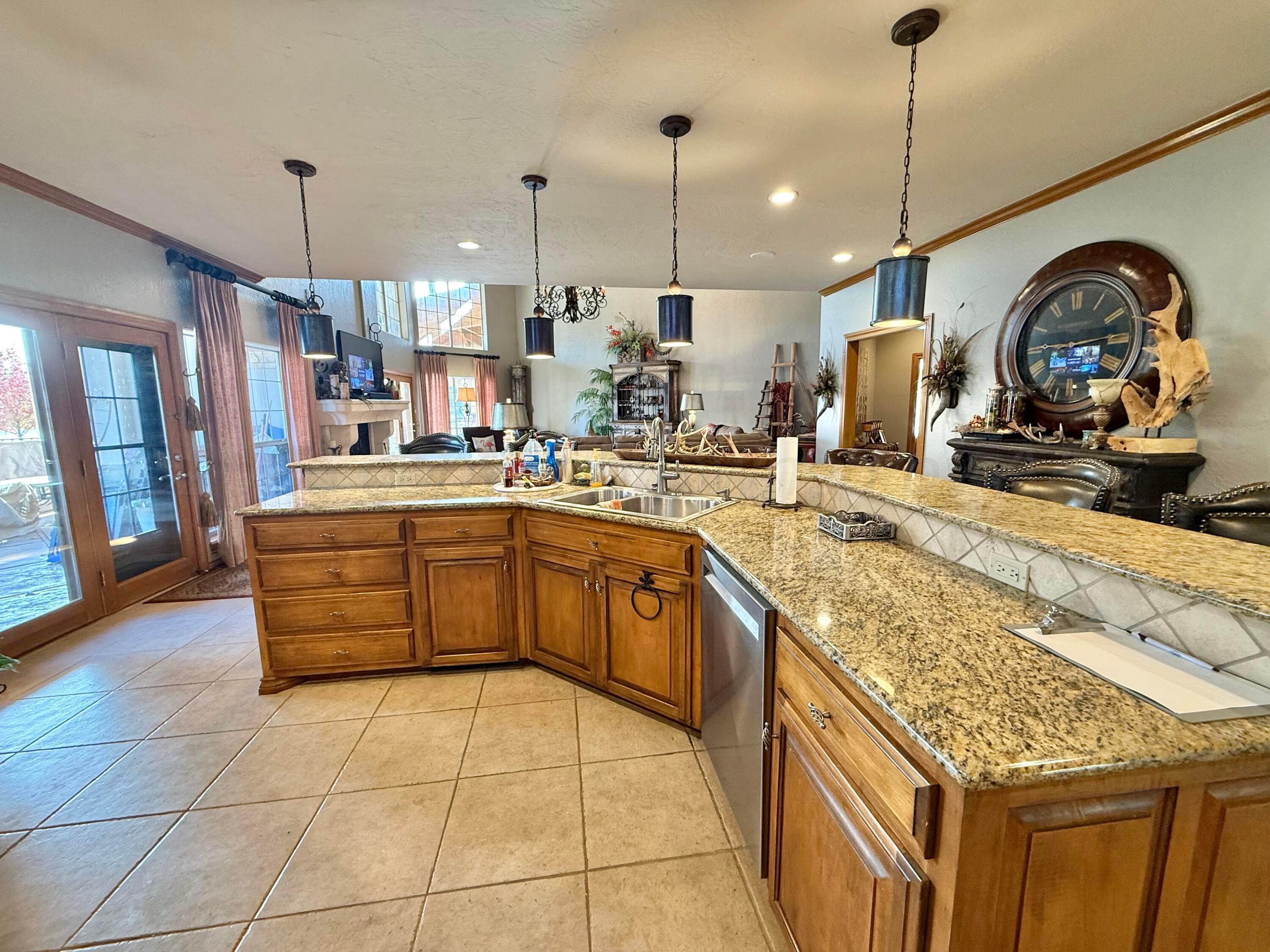516 N Shore Drive Property Photo 42