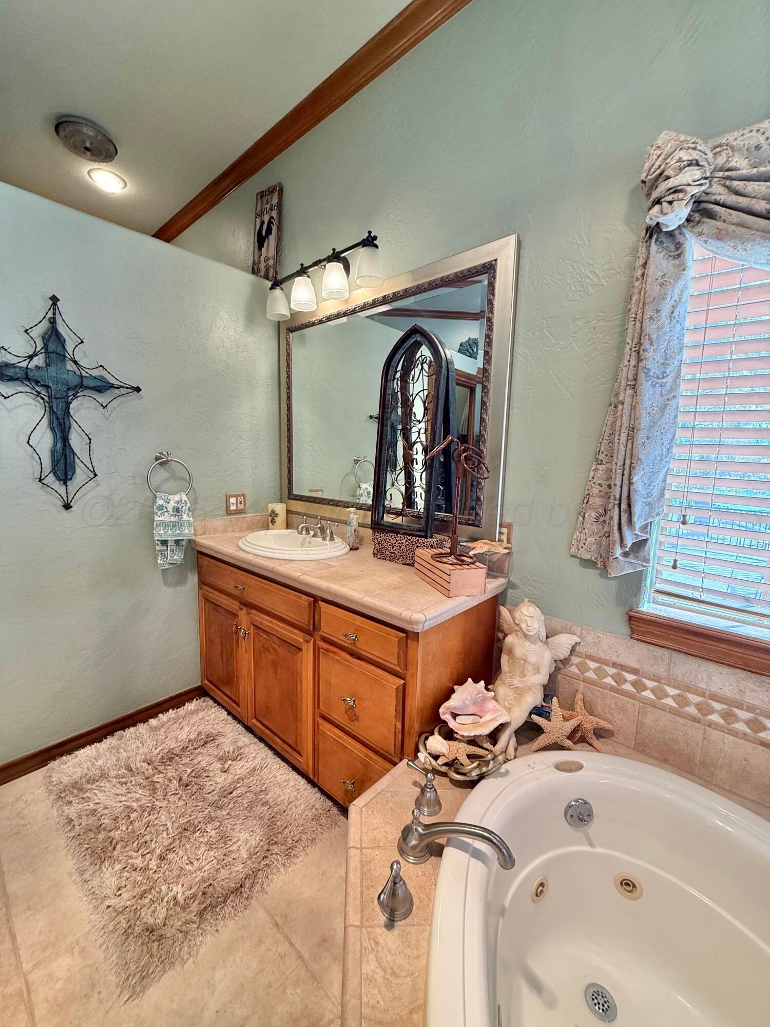 516 N Shore Drive Property Photo 53