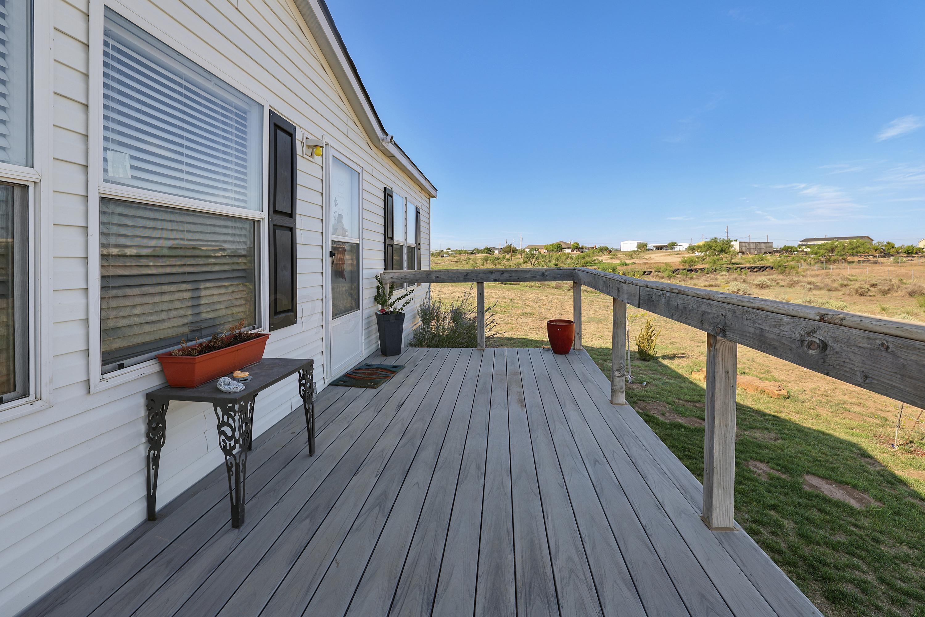 10501 Riker Lane Property Photo 5