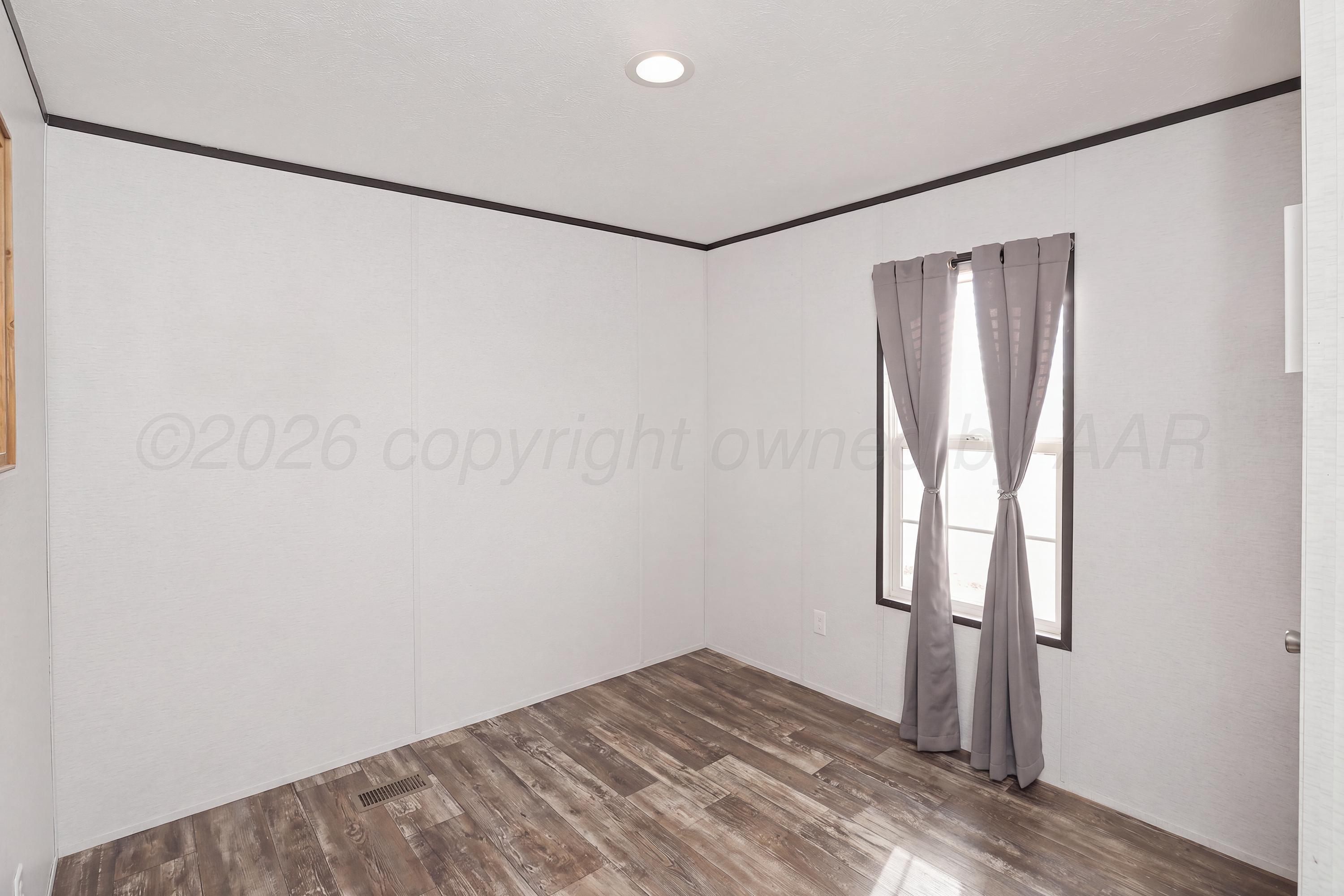 10501 Riker Lane Property Photo 21