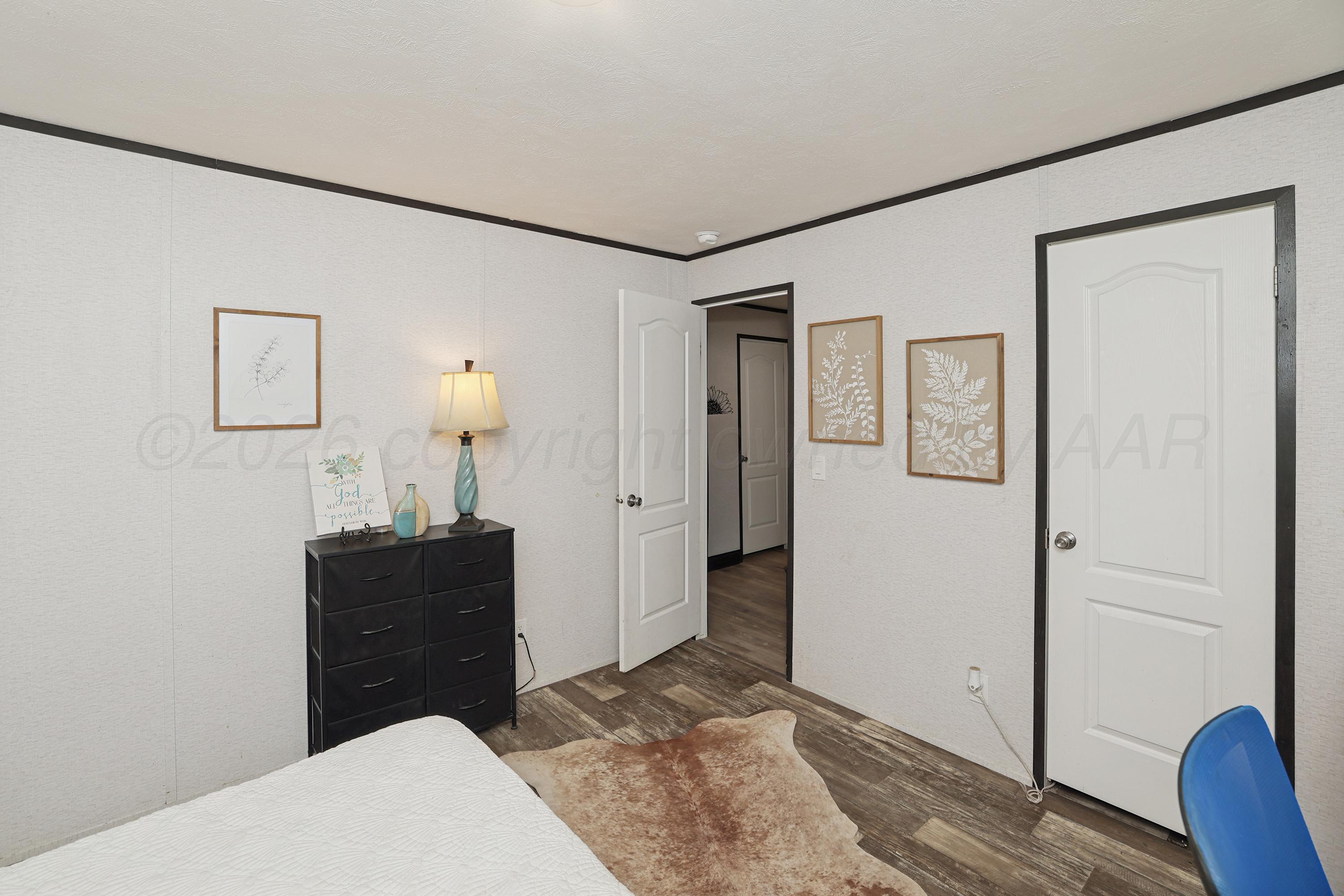 10501 Riker Lane Property Photo 25