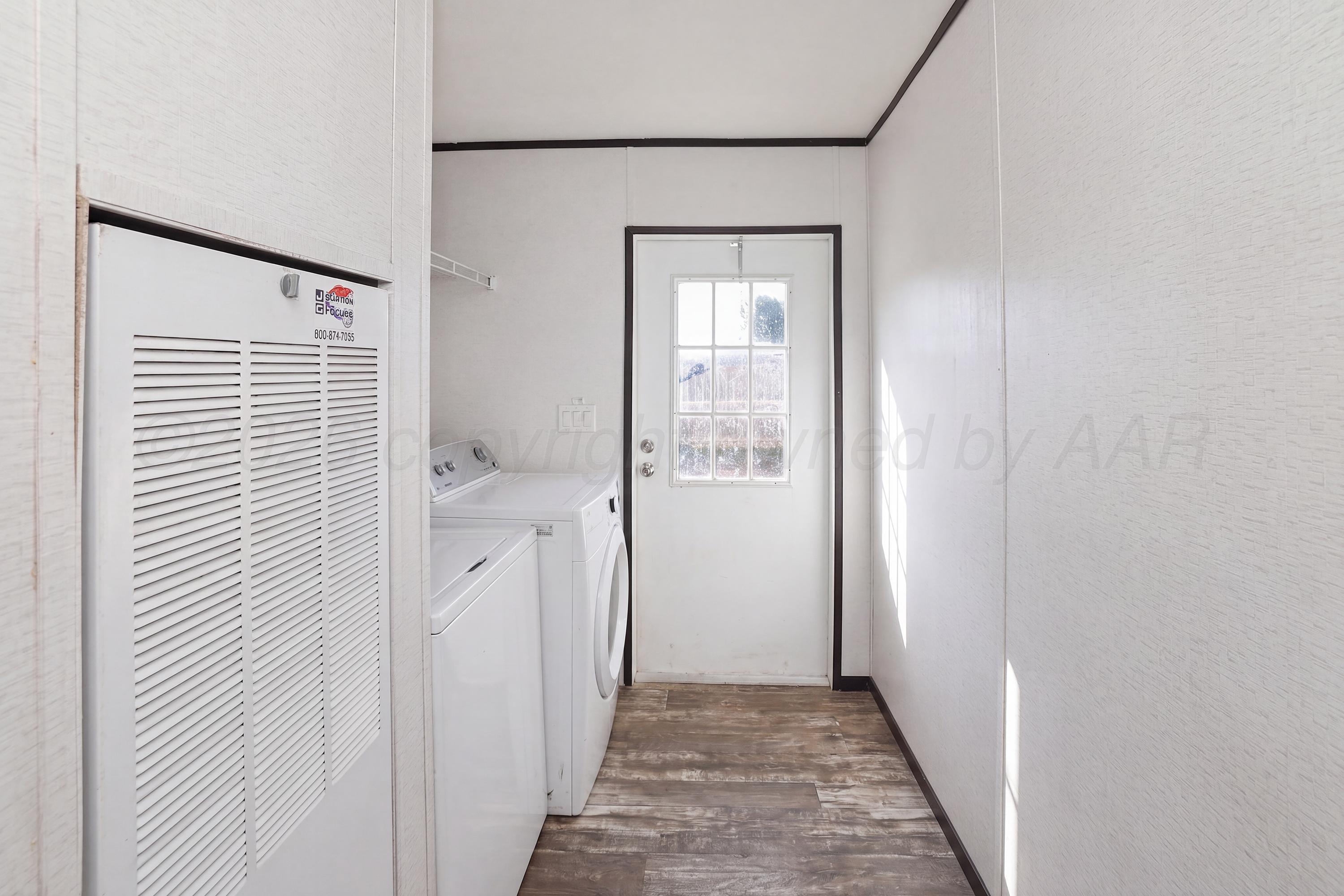10501 Riker Lane Property Photo 27