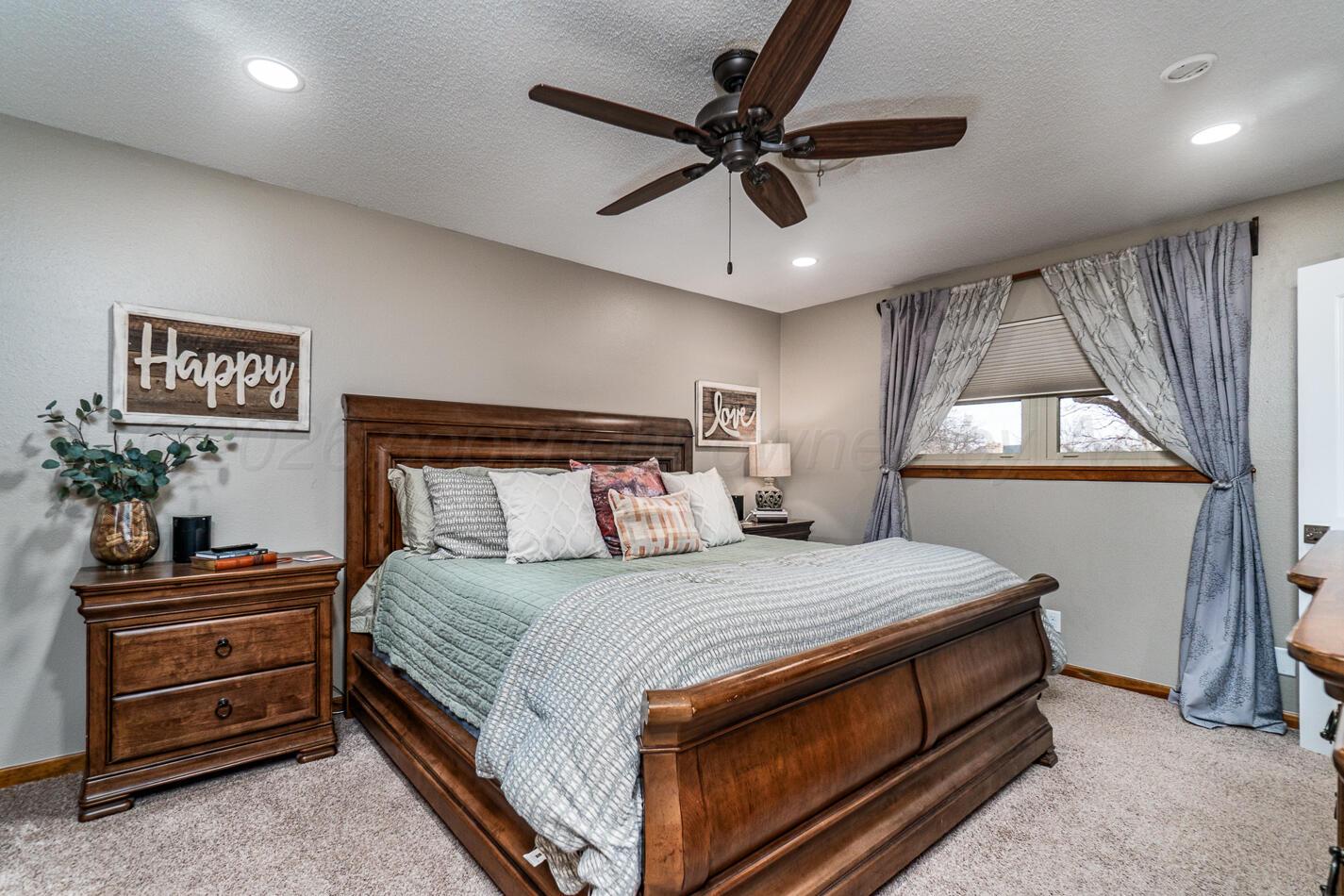 210 Comanche Trail Property Photo 19