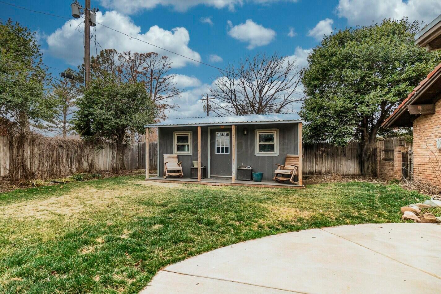 210 Comanche Trail Property Photo 30