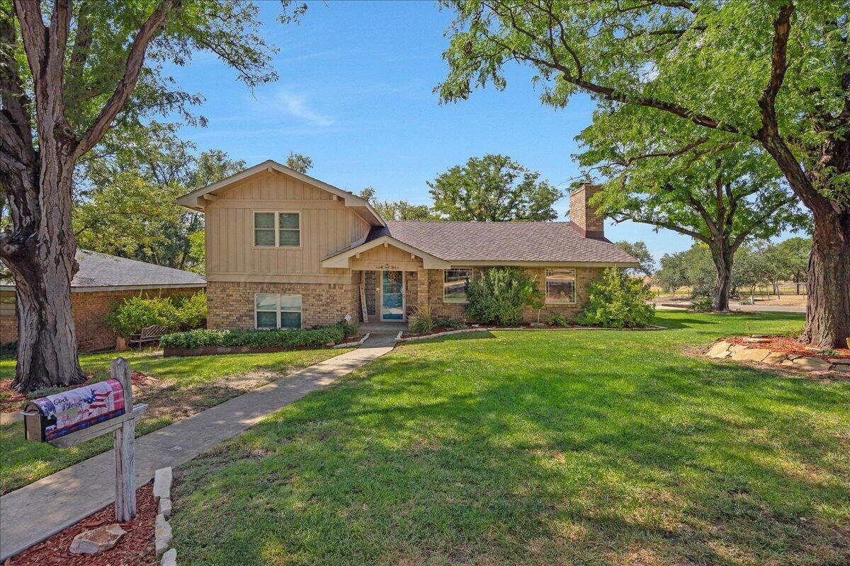 1100 BROOKHAVEN Drive Property Photo 1