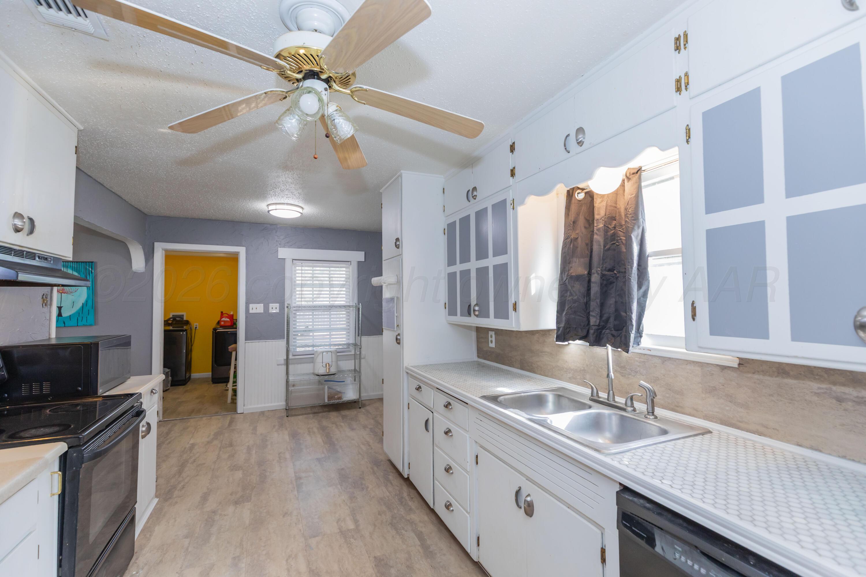 2114 Williston Street Property Photo 8
