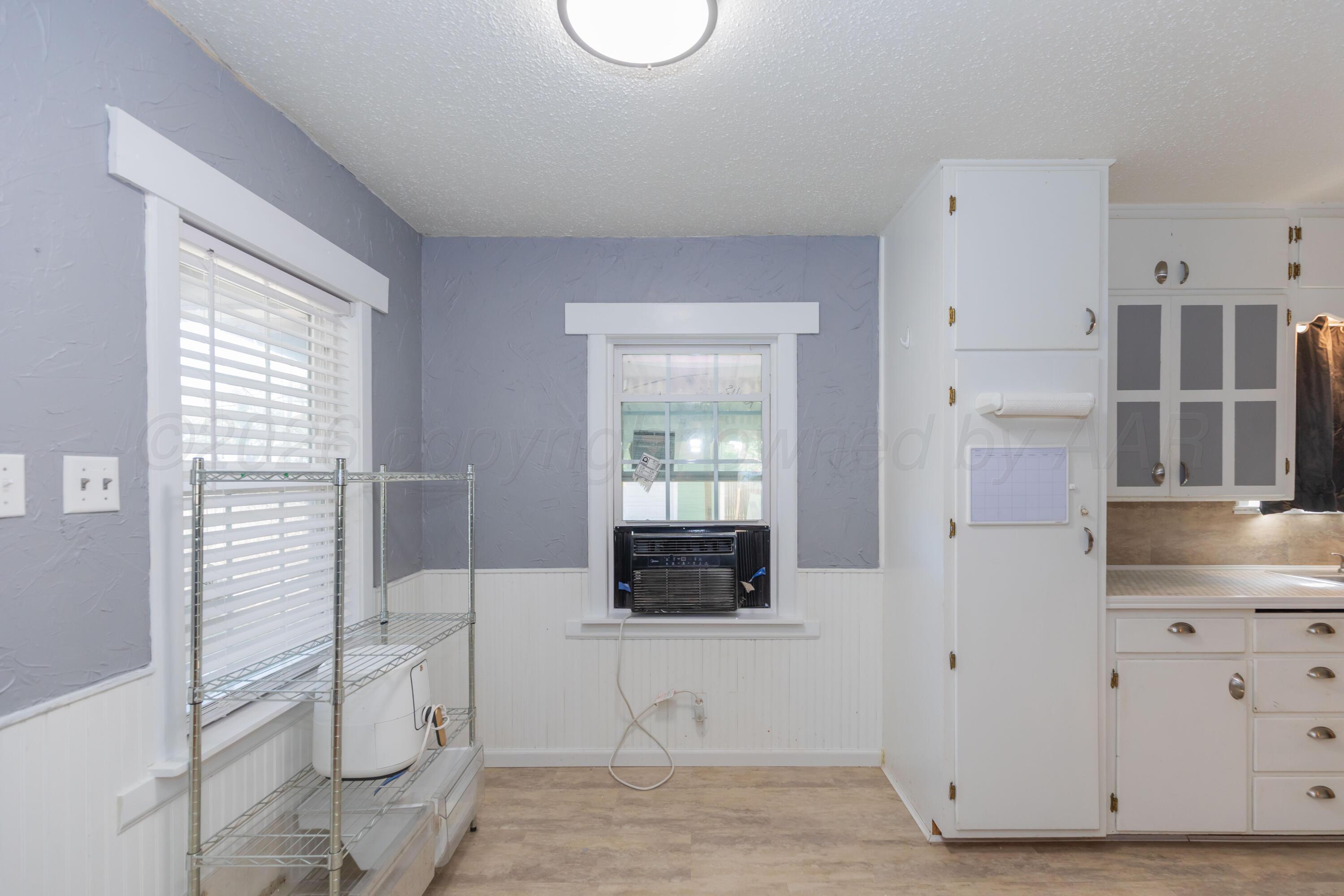 2114 Williston Street Property Photo 11