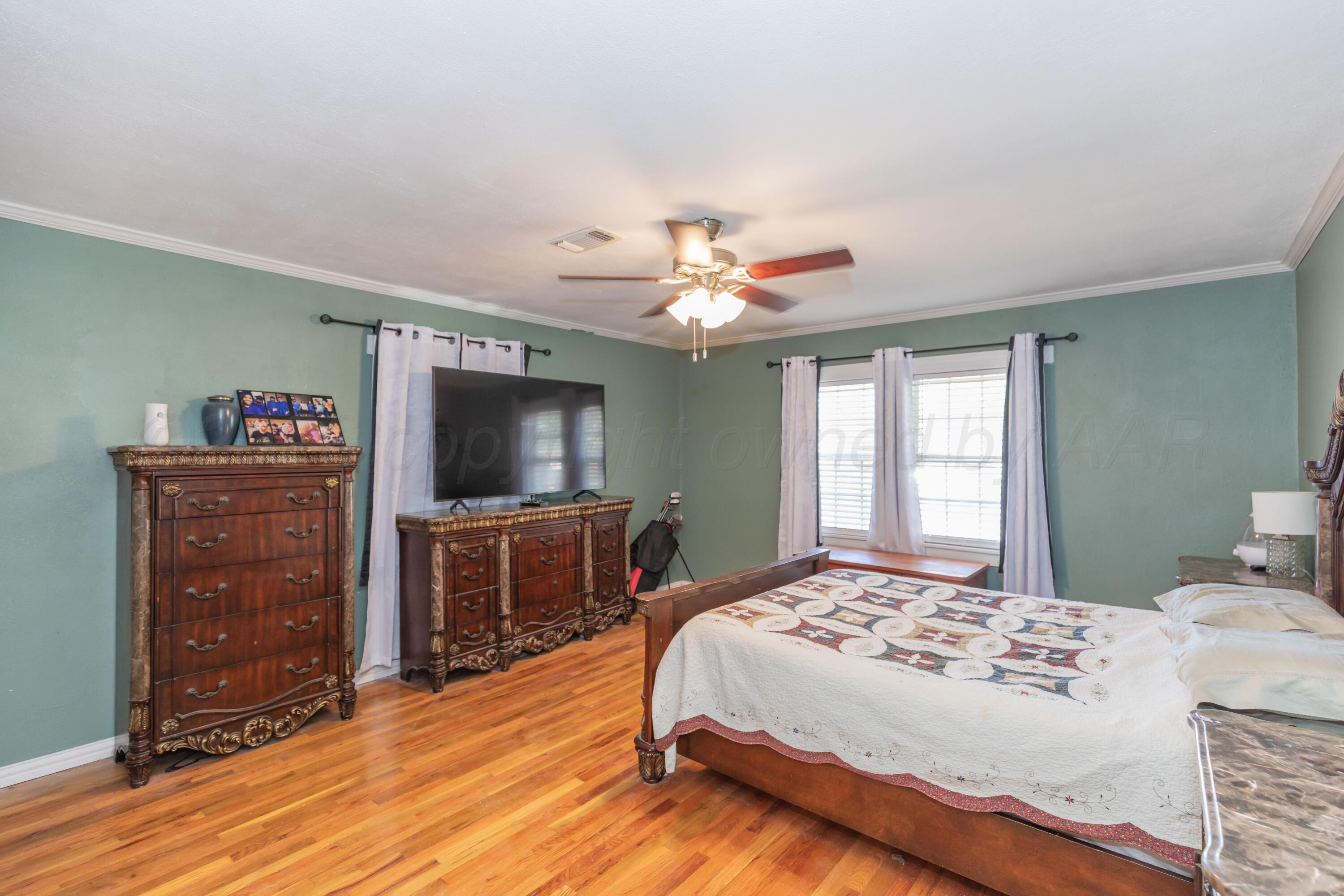 2114 Williston Street Property Photo 13