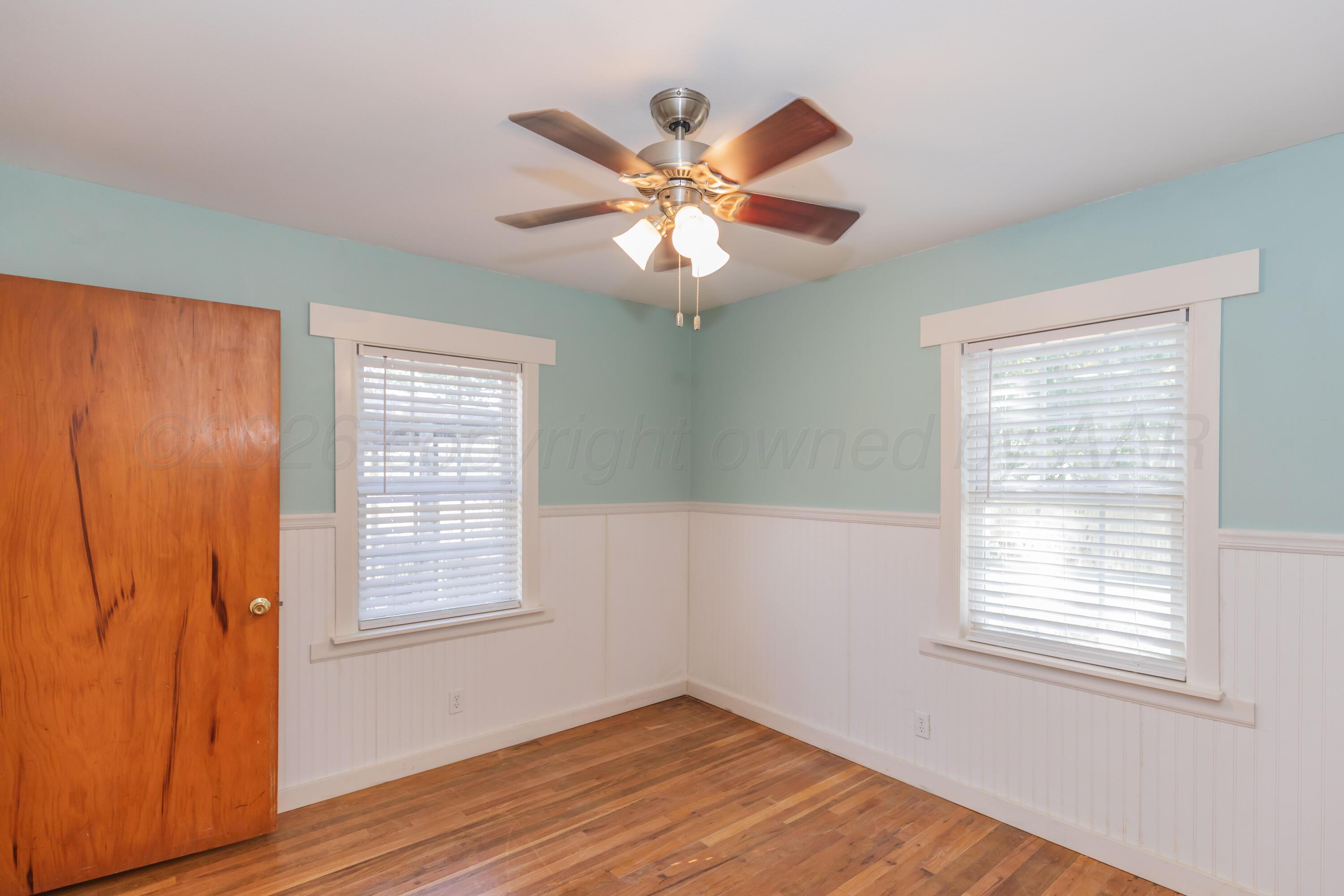 2114 Williston Street Property Photo 24