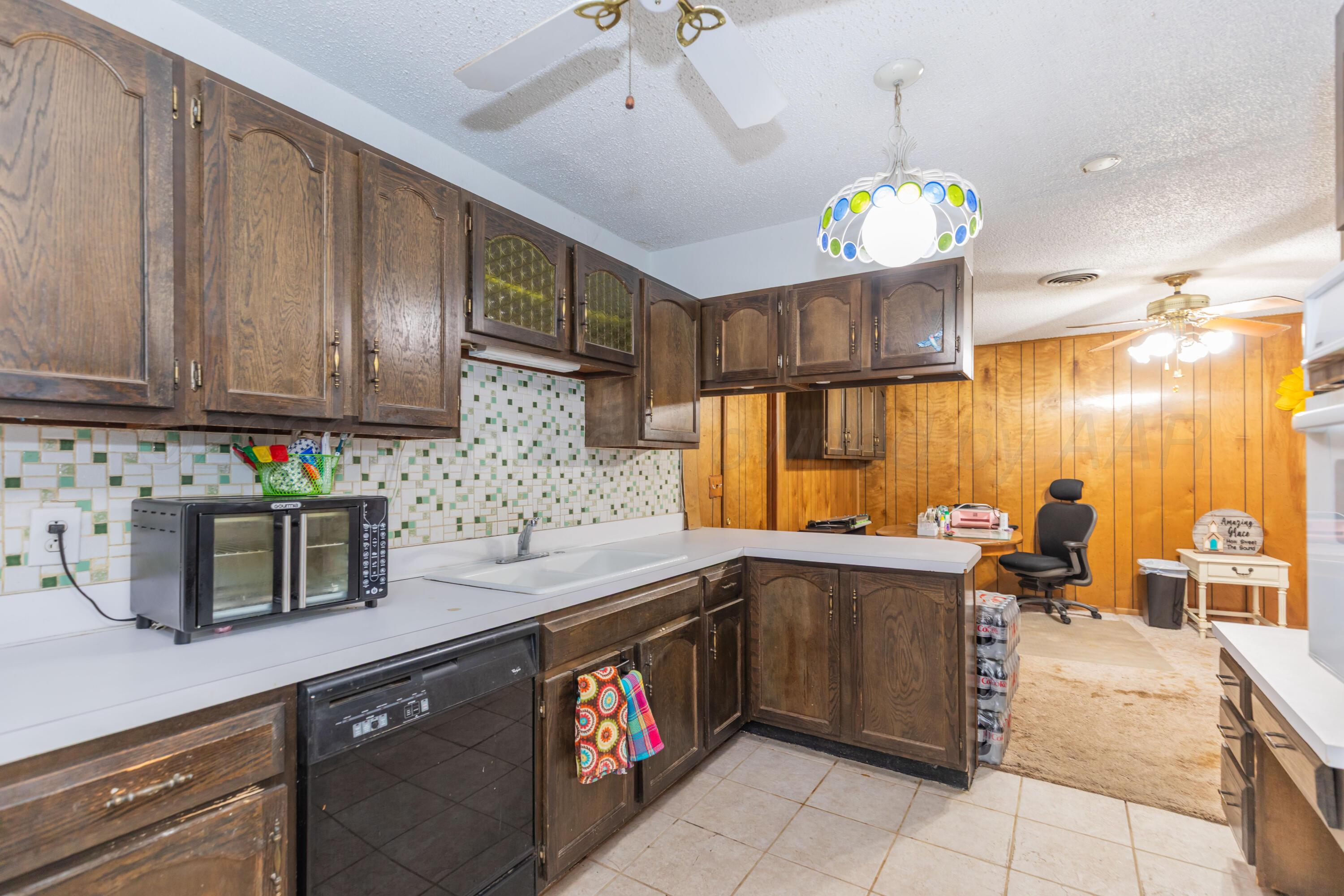 900 S Madden Street Property Photo 10
