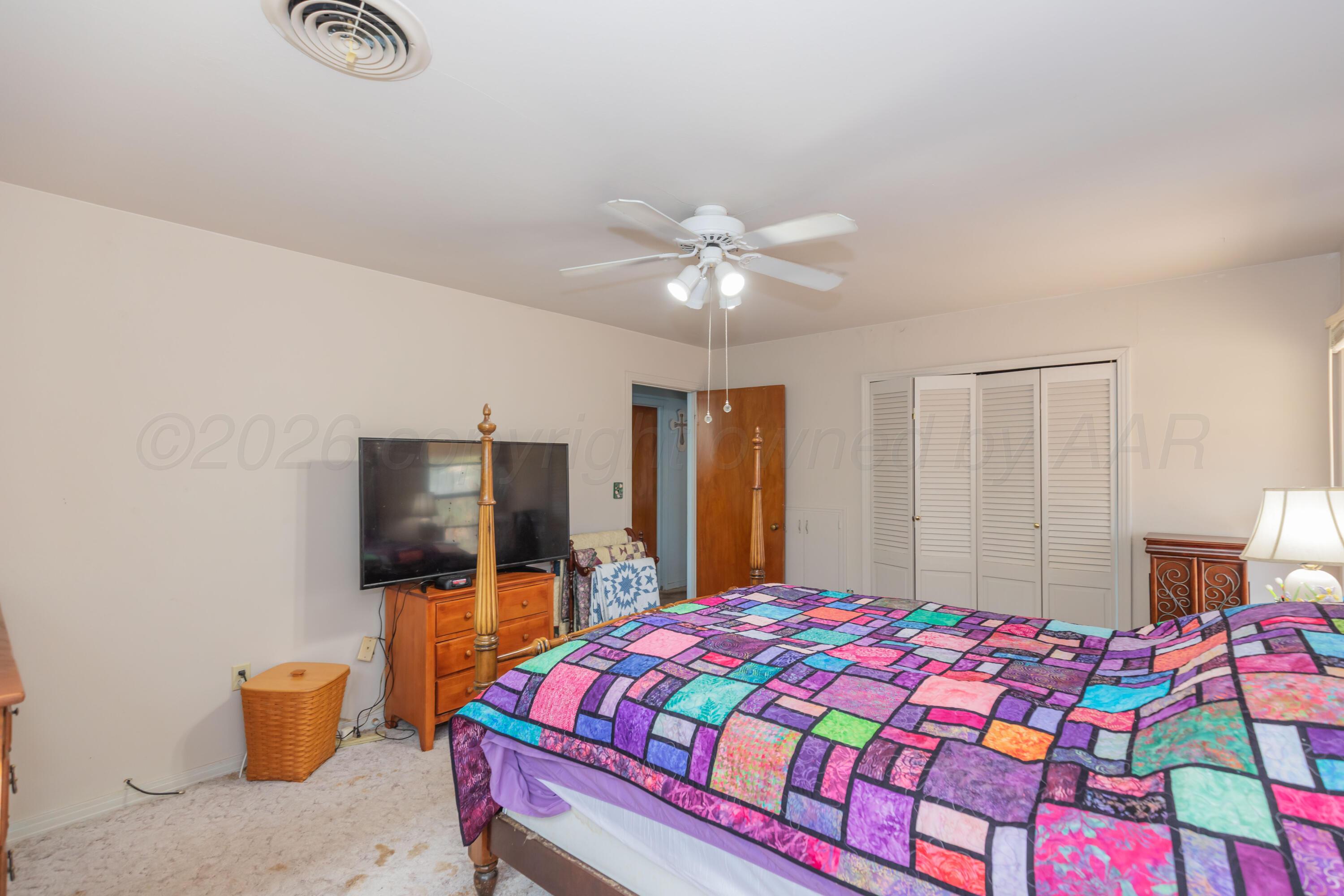 900 S Madden Street Property Photo 18