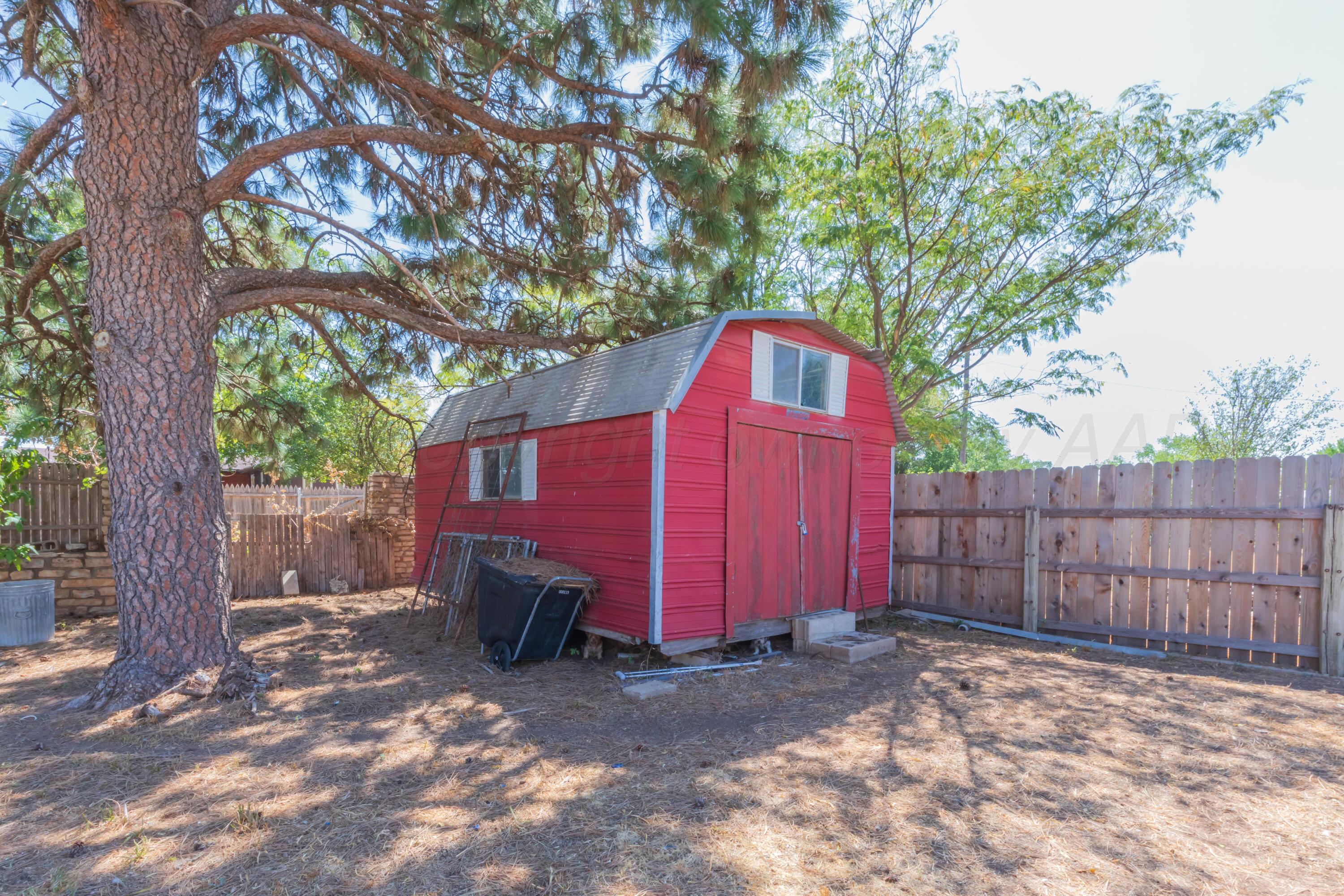 900 S Madden Street Property Photo 25