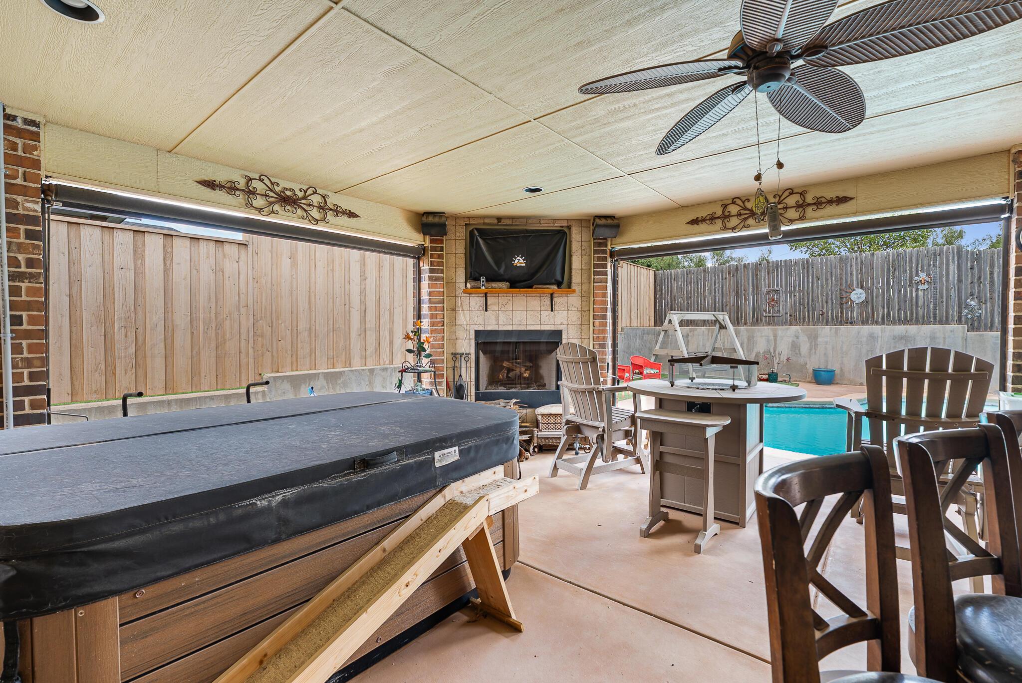 109 Lago Vista Street Property Photo 30