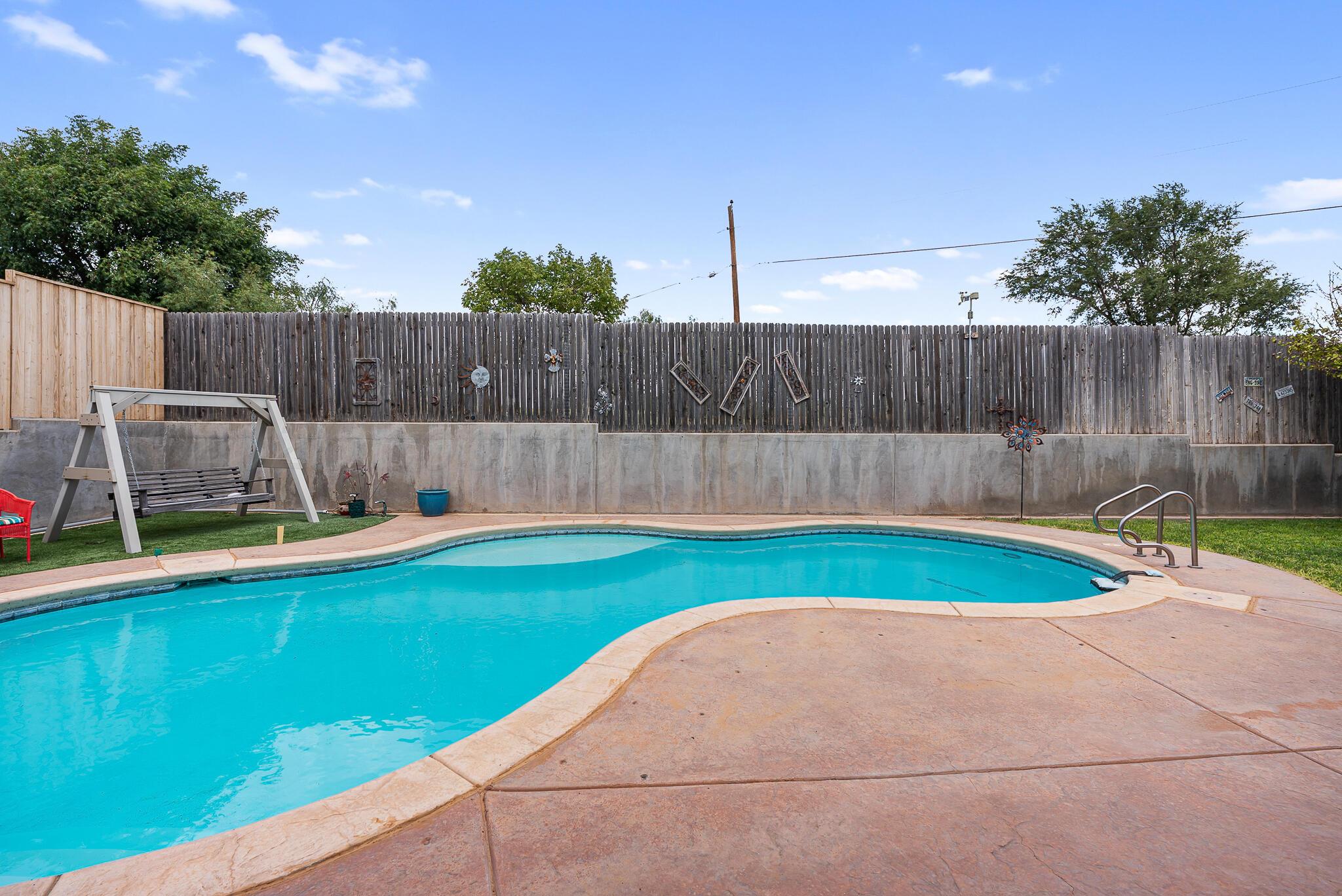109 Lago Vista Street Property Photo 33