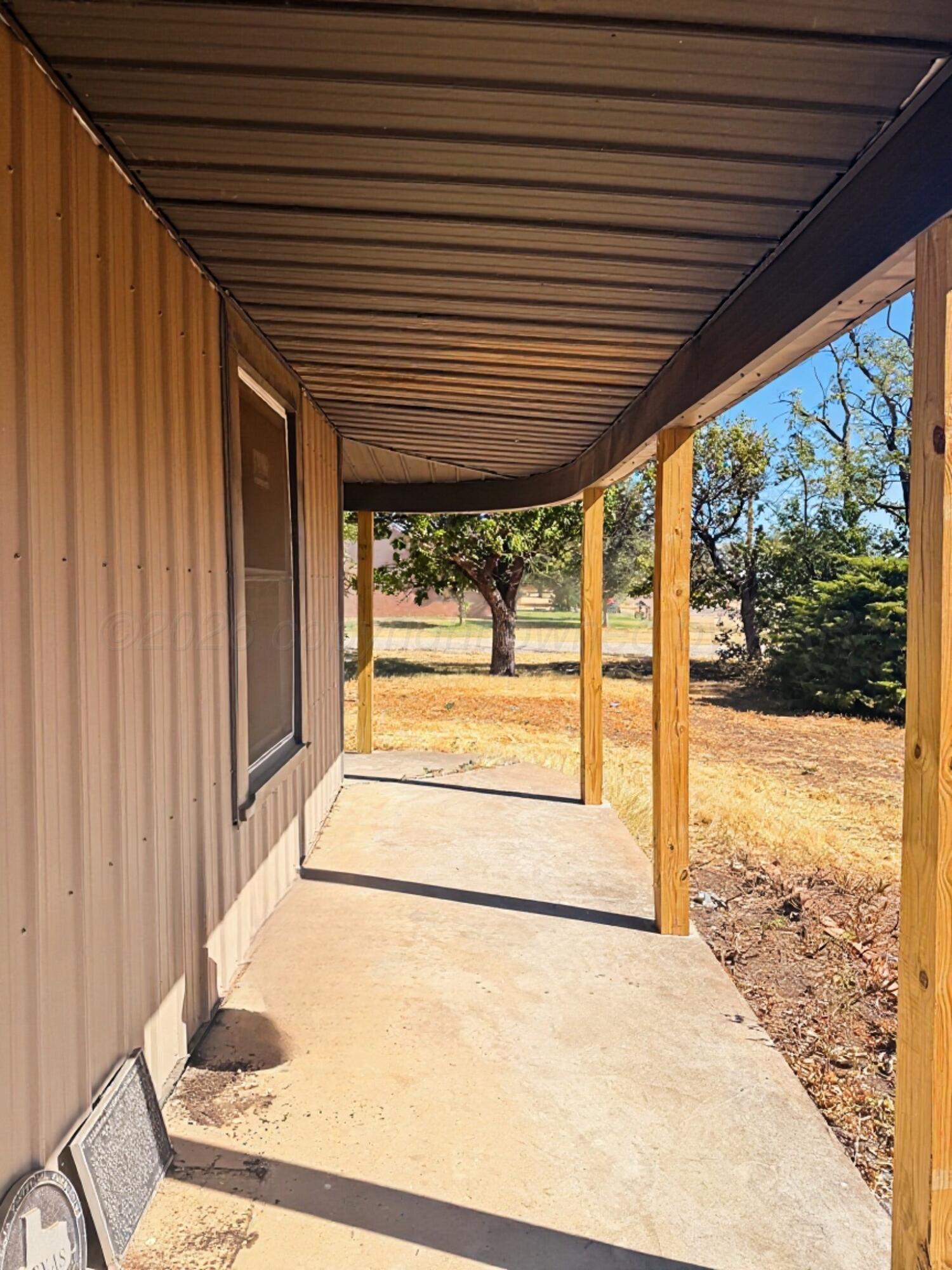 200 Pulitzer Street Property Photo 4