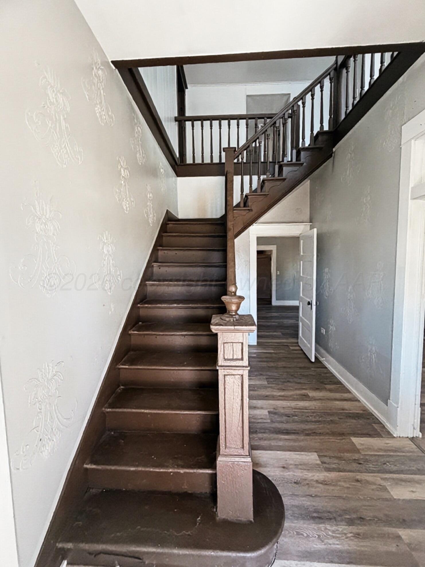 200 Pulitzer Street Property Photo 6