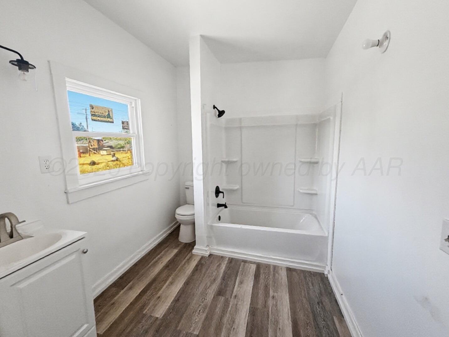 200 Pulitzer Street Property Photo 12