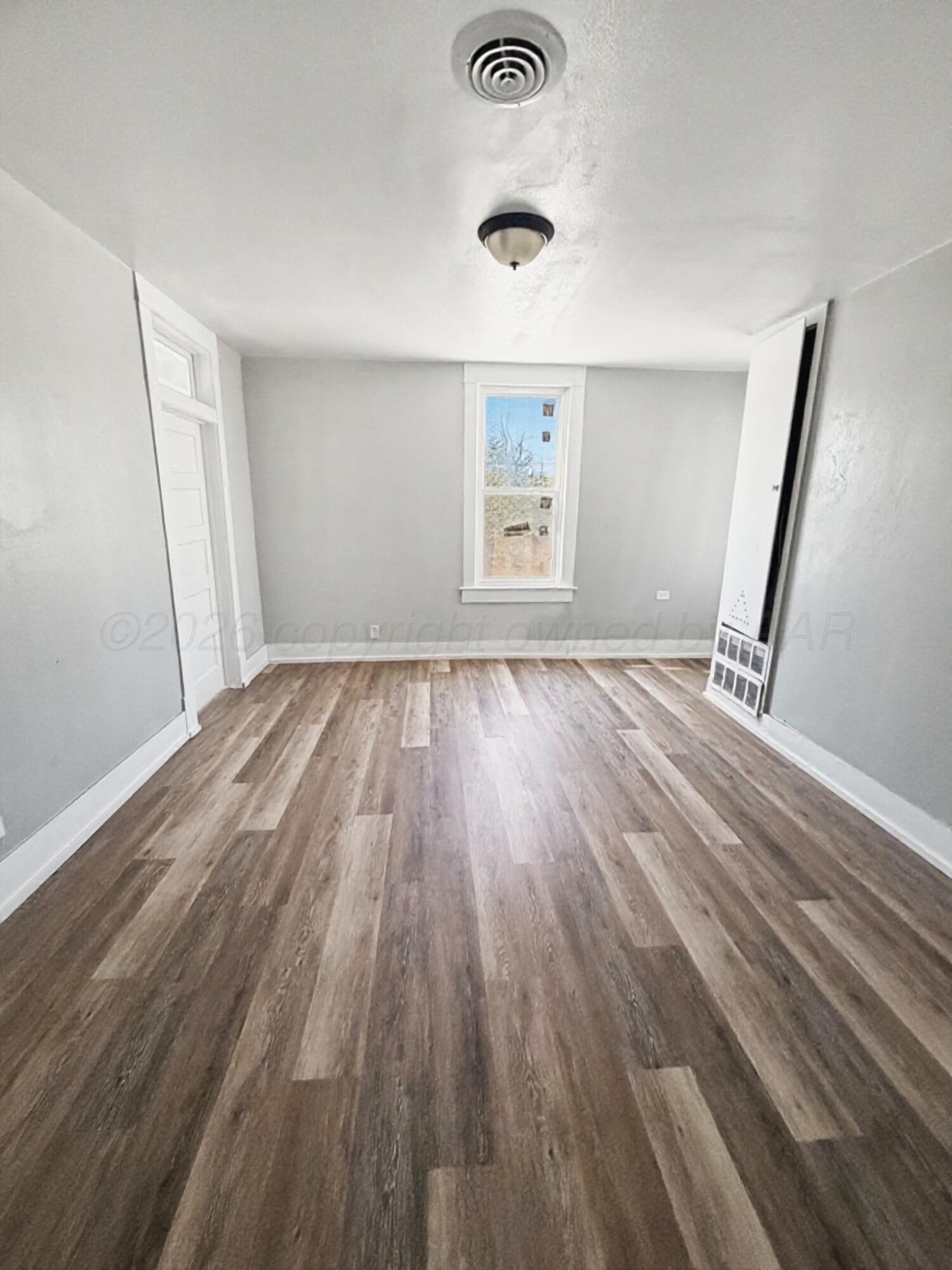 200 Pulitzer Street Property Photo 16