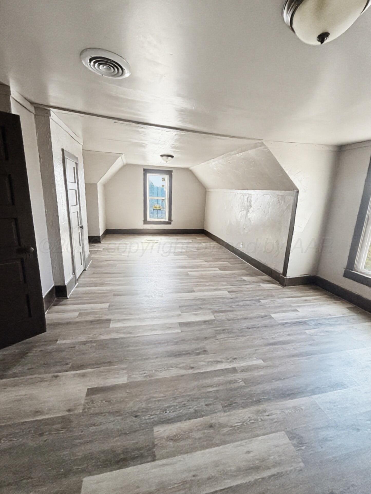 200 Pulitzer Street Property Photo 19
