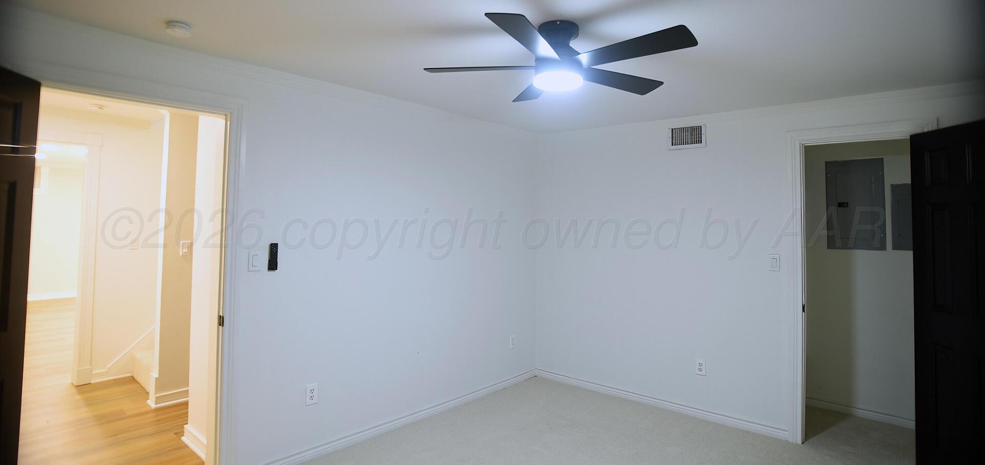 507 Crockett Street Property Photo 28