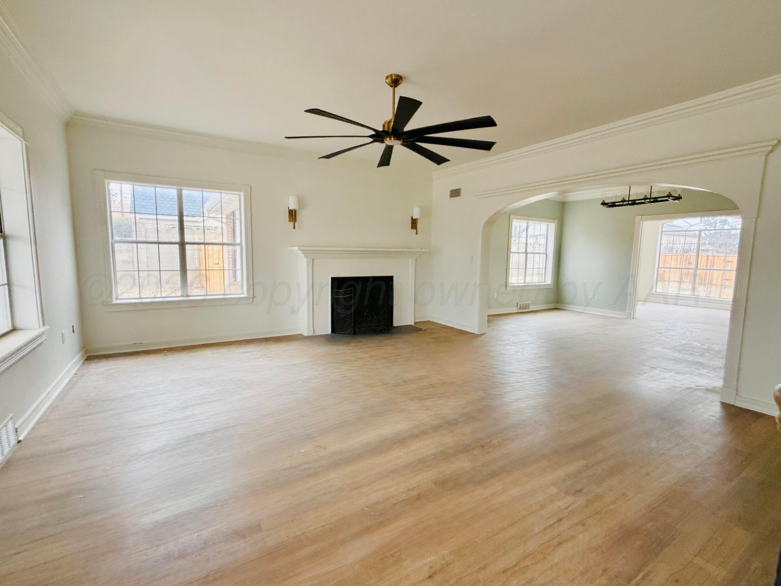 507 Crockett Street Property Photo 39