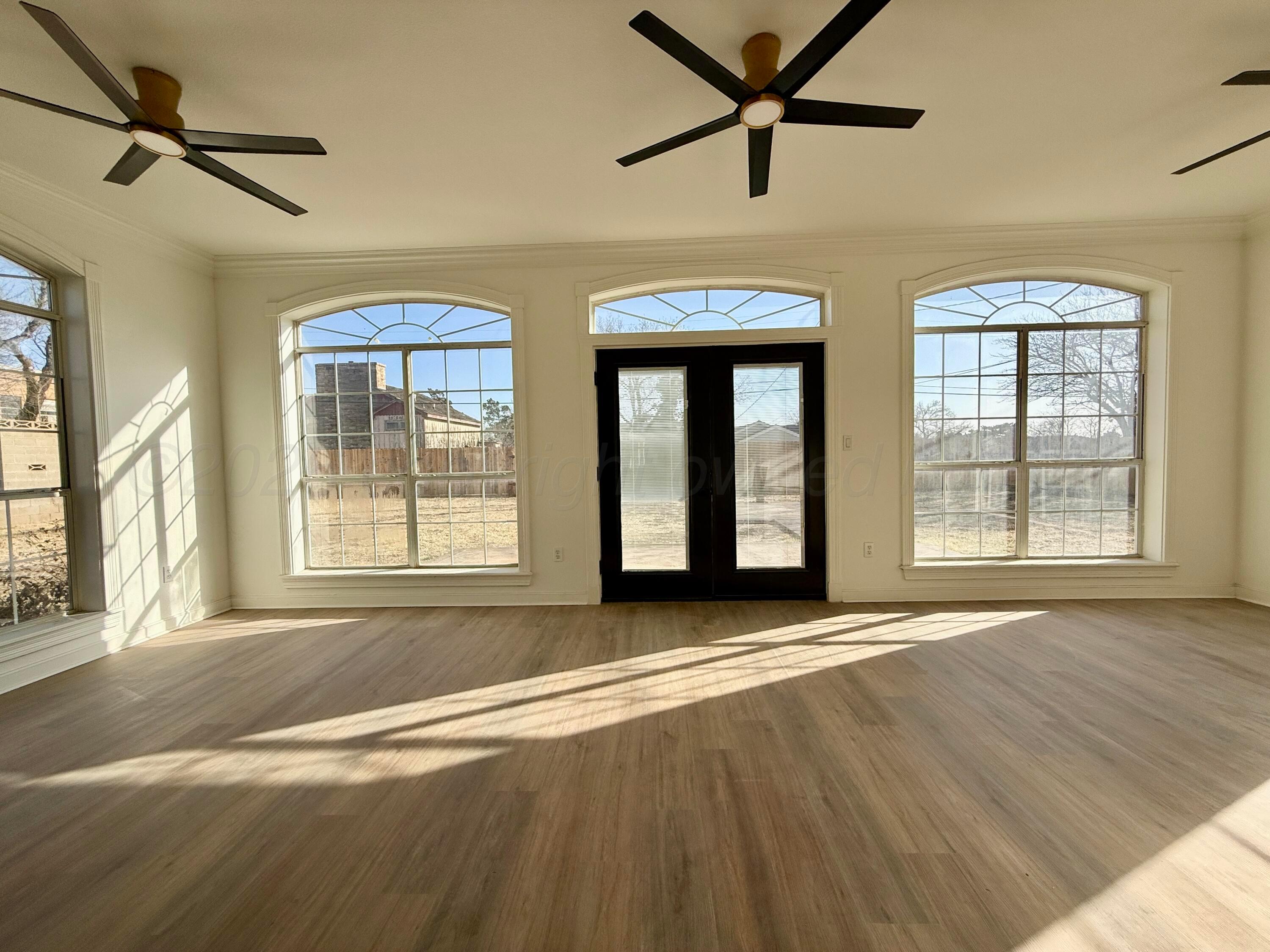 507 Crockett Street Property Photo 44