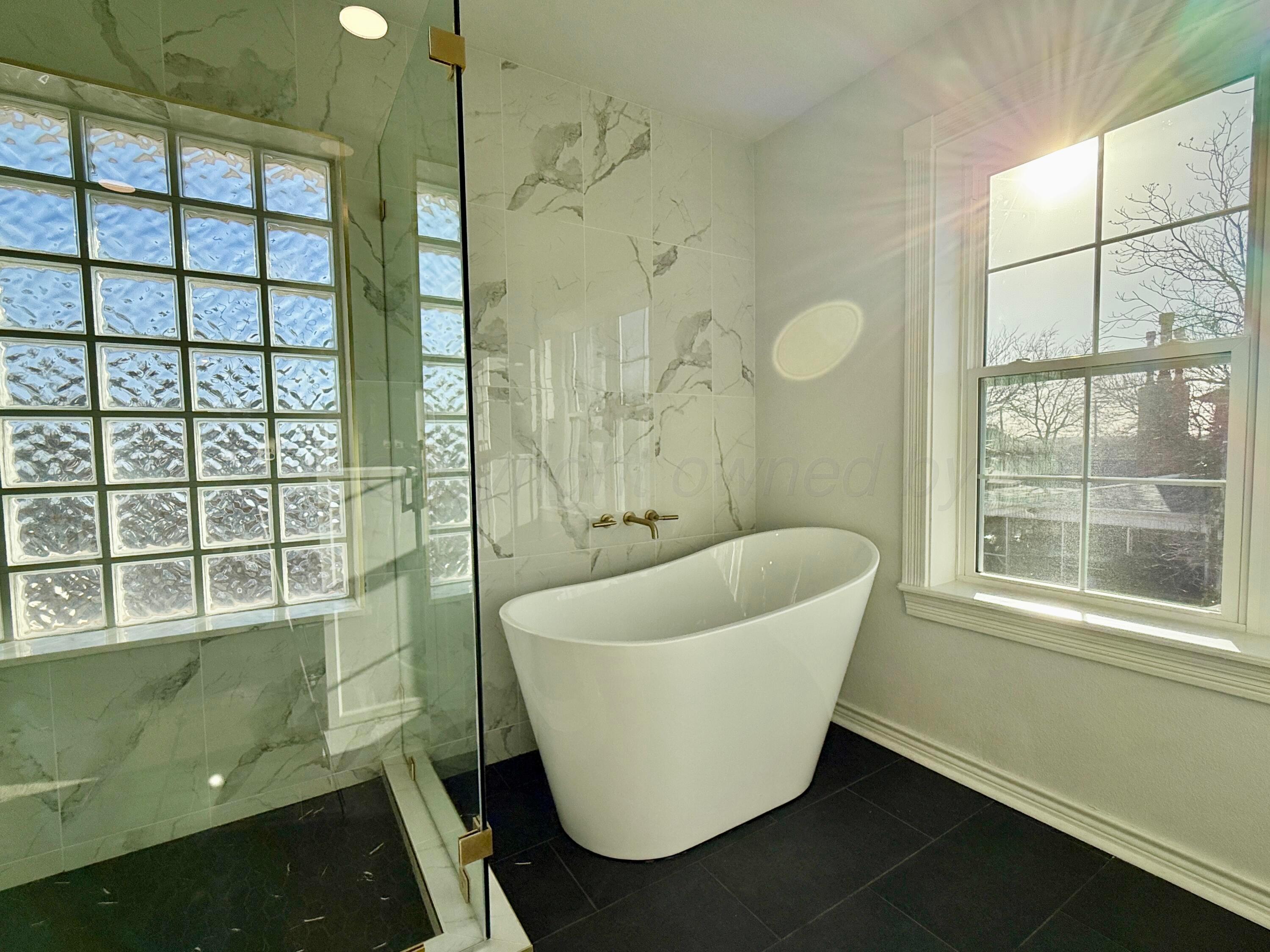 507 Crockett Street Property Photo 54