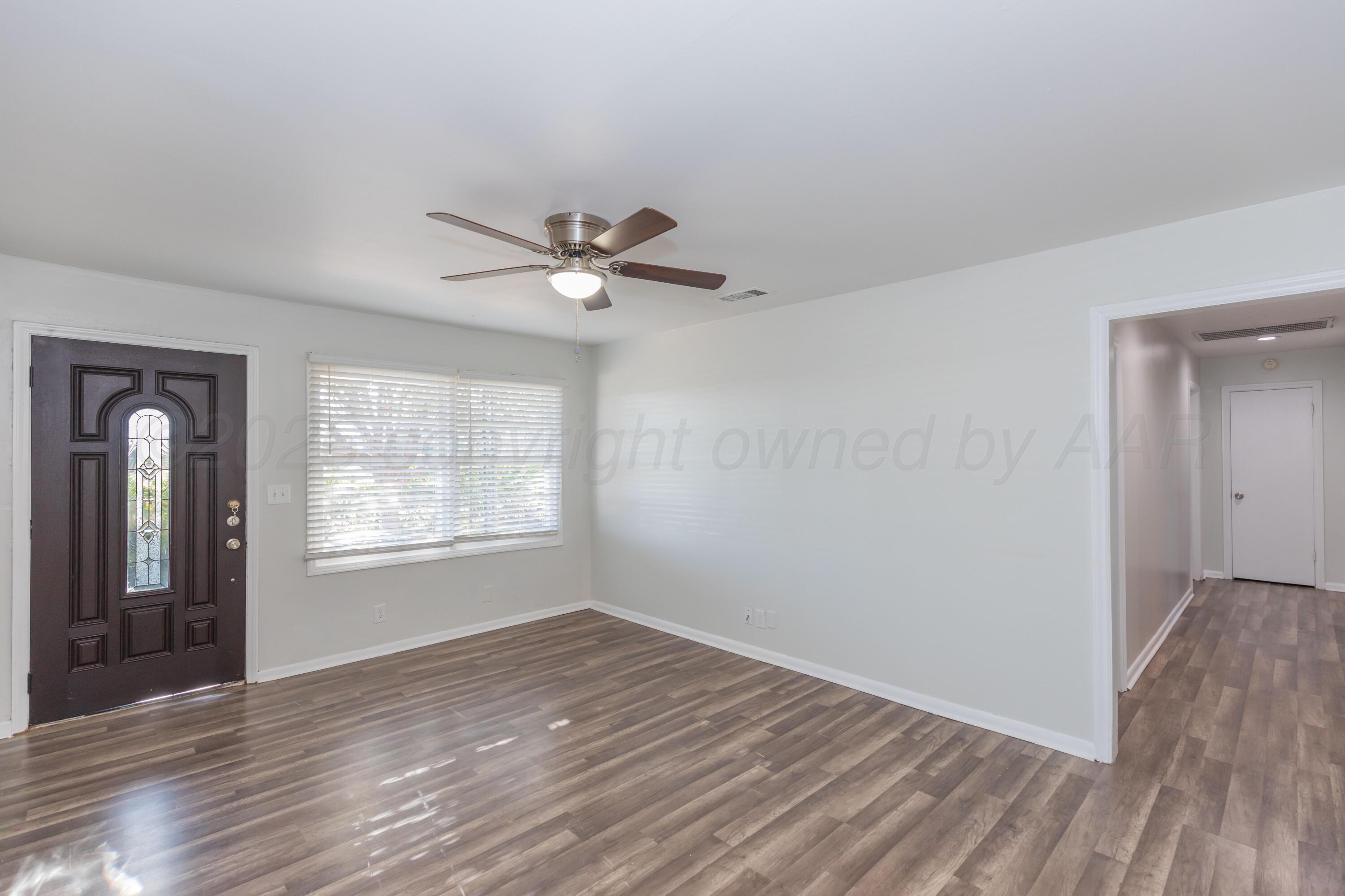 5241 Morning Drive Property Photo 3