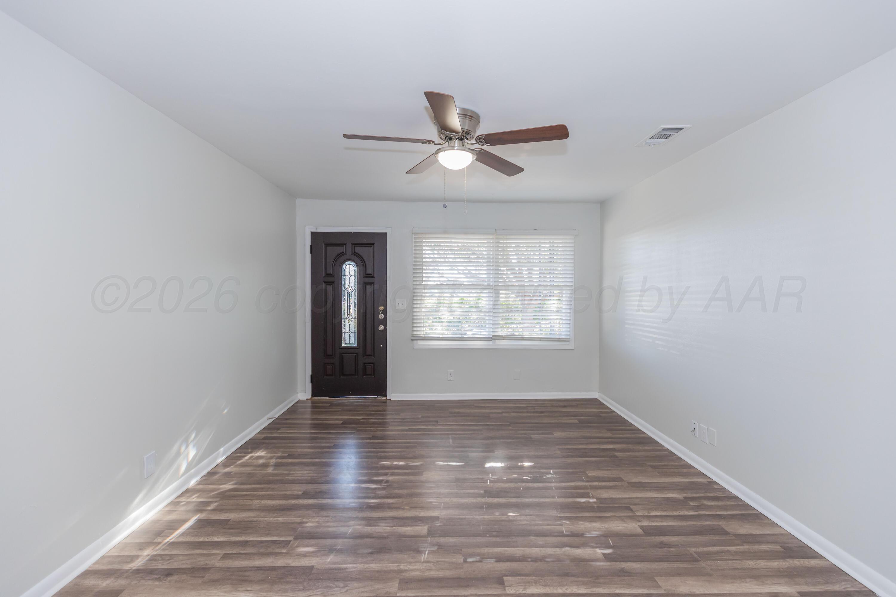 5241 Morning Drive Property Photo 4
