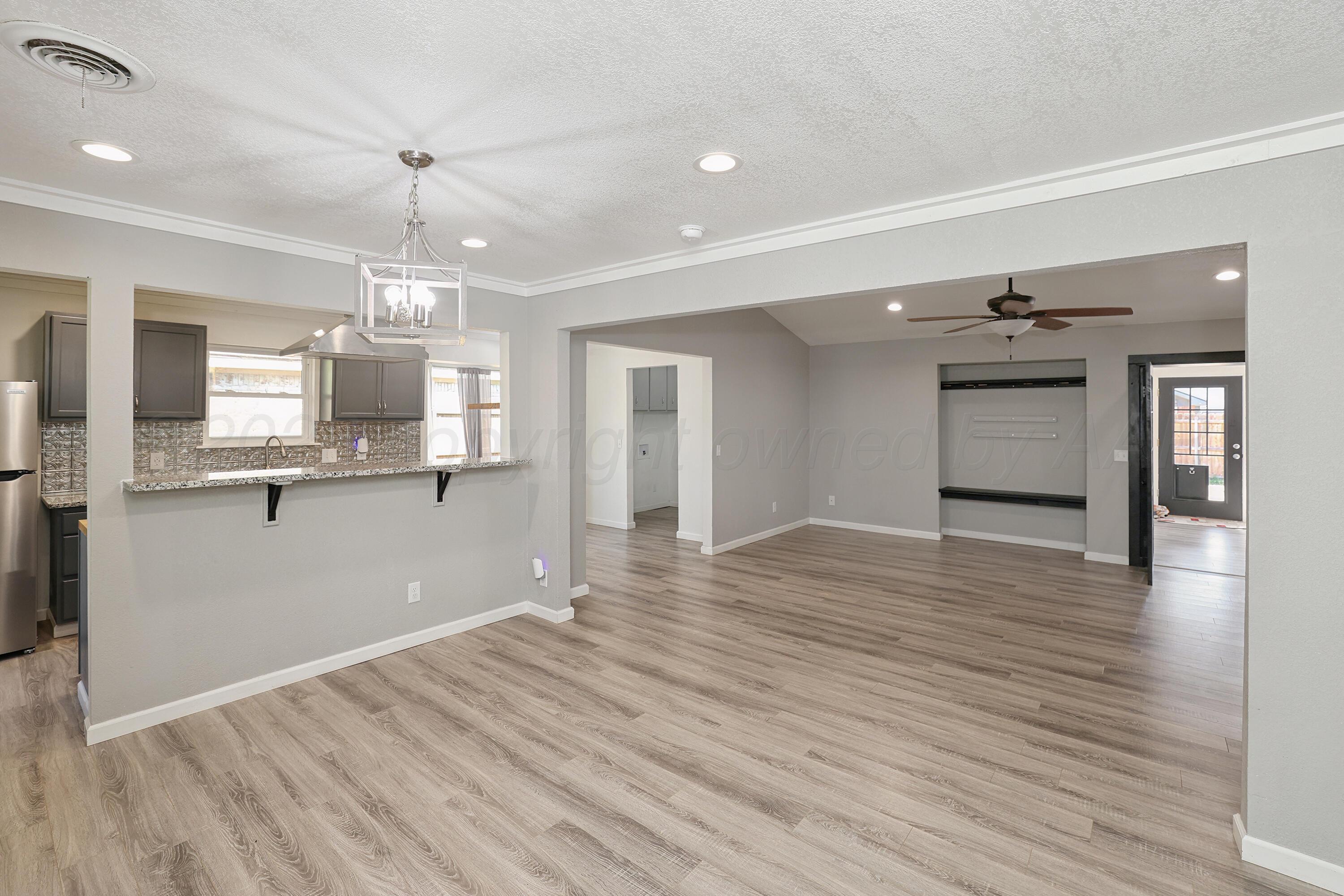 1017 Santa Fe Trail Property Photo 4
