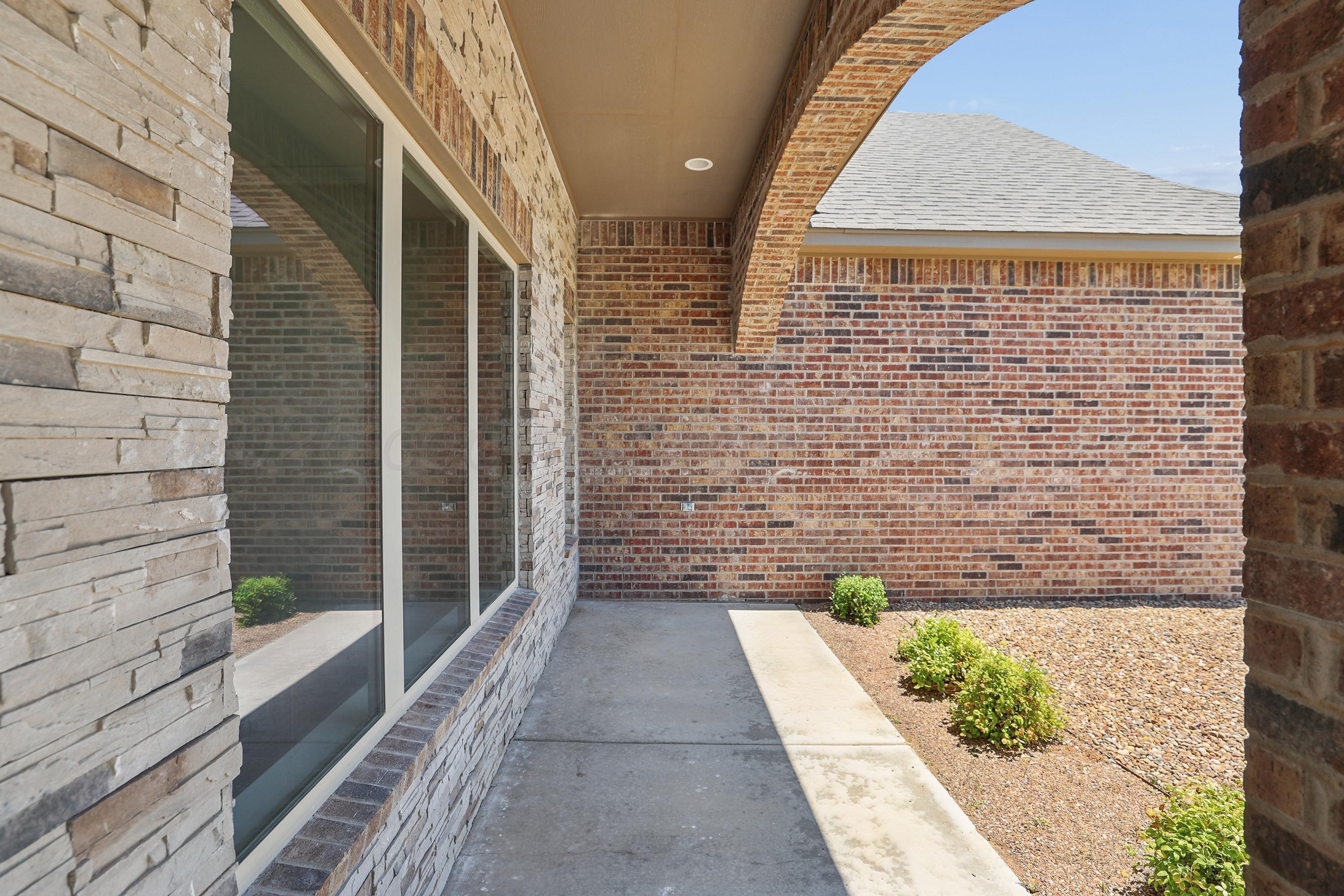 9176 E Strawberry Fields Drive Property Photo 3